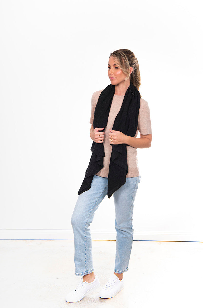 BRIDGE & LORD MERINO CASHMERE WRAP BLACK