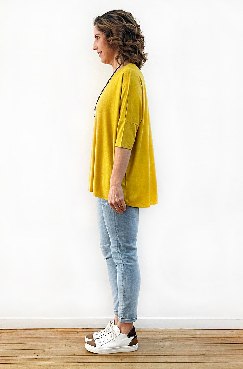 BAMBOO SHORT SLEEVE CURVED HEM BOX TOP PICKLE