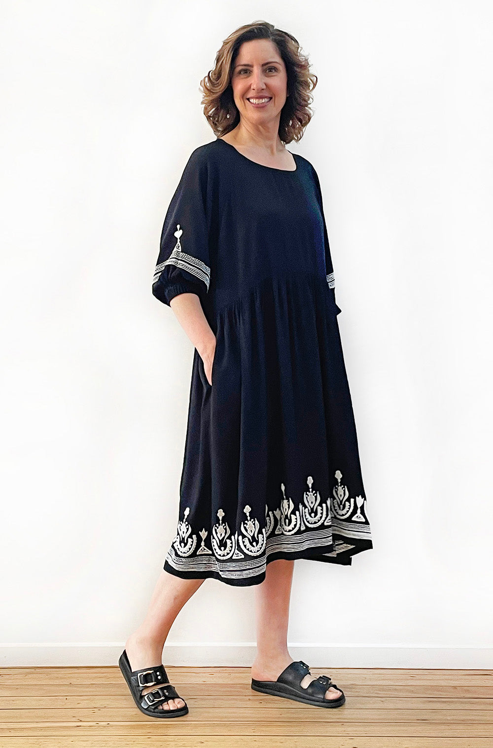 VISCOSE EMBROIDERED DRESS BLACK
