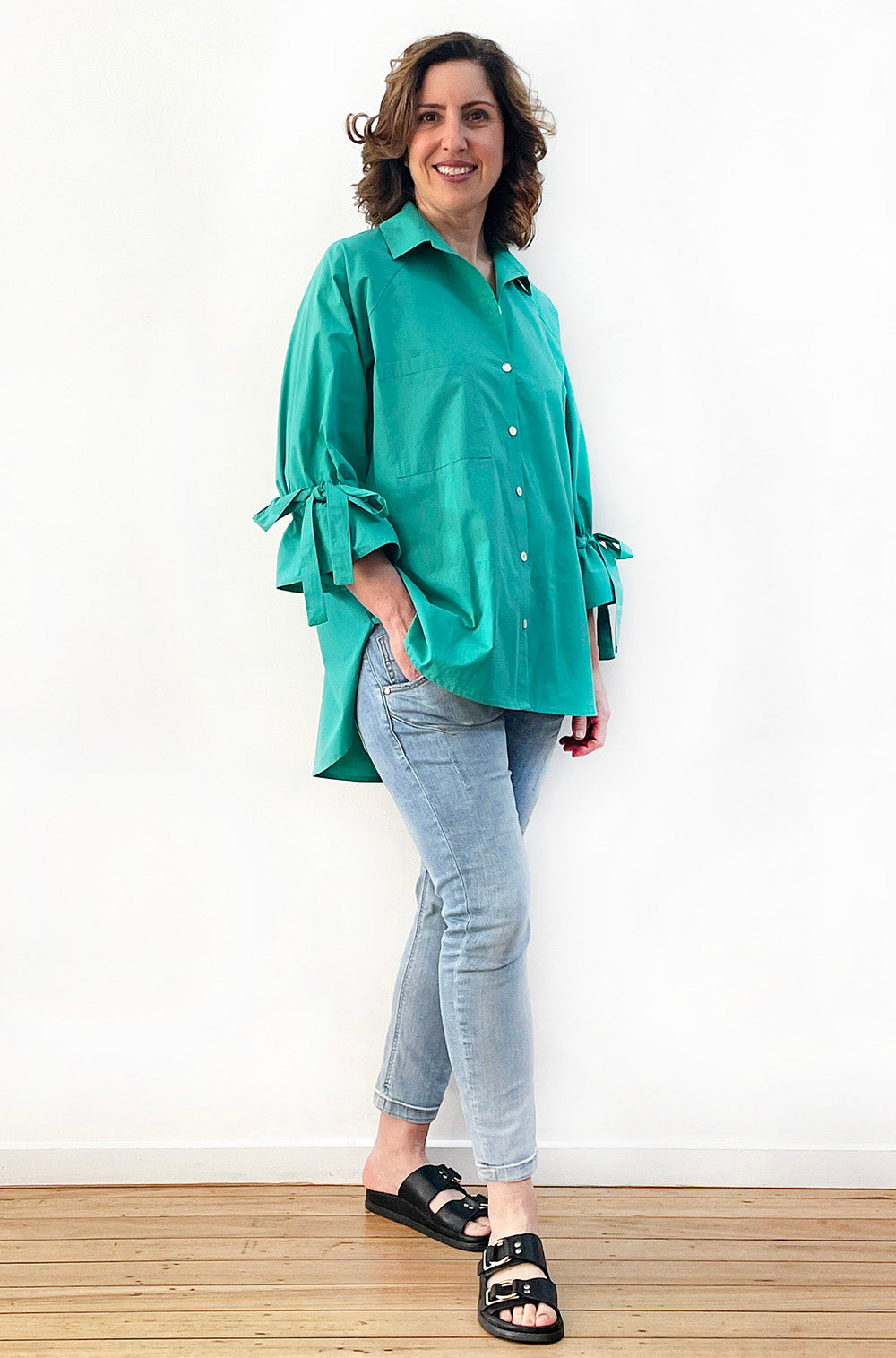 COTTON TIE SLEEVE RAGLAN SHIRT JADE GREEN