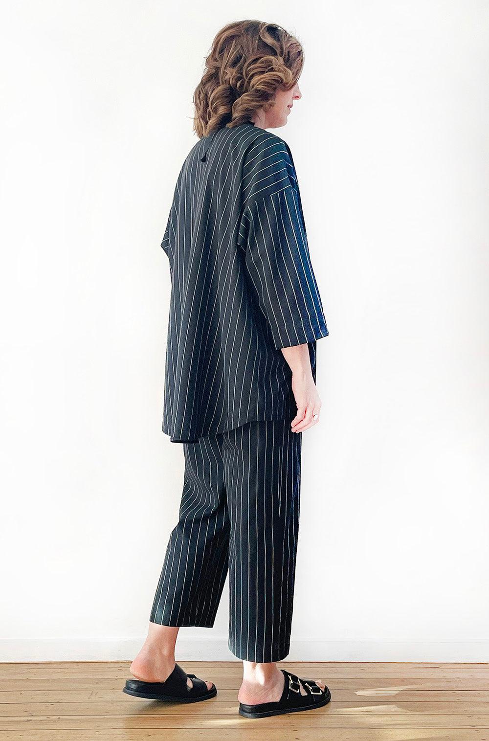COTTON EASY JACKET BLACK PINSTRIPE