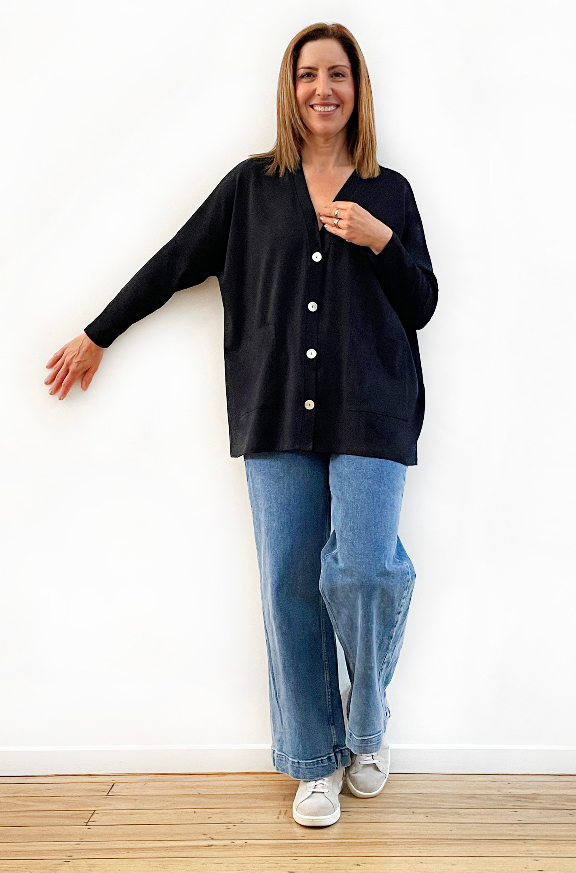 BAMBOO/ORGANIC COTTON BUTTON THRU CARDI BLACK