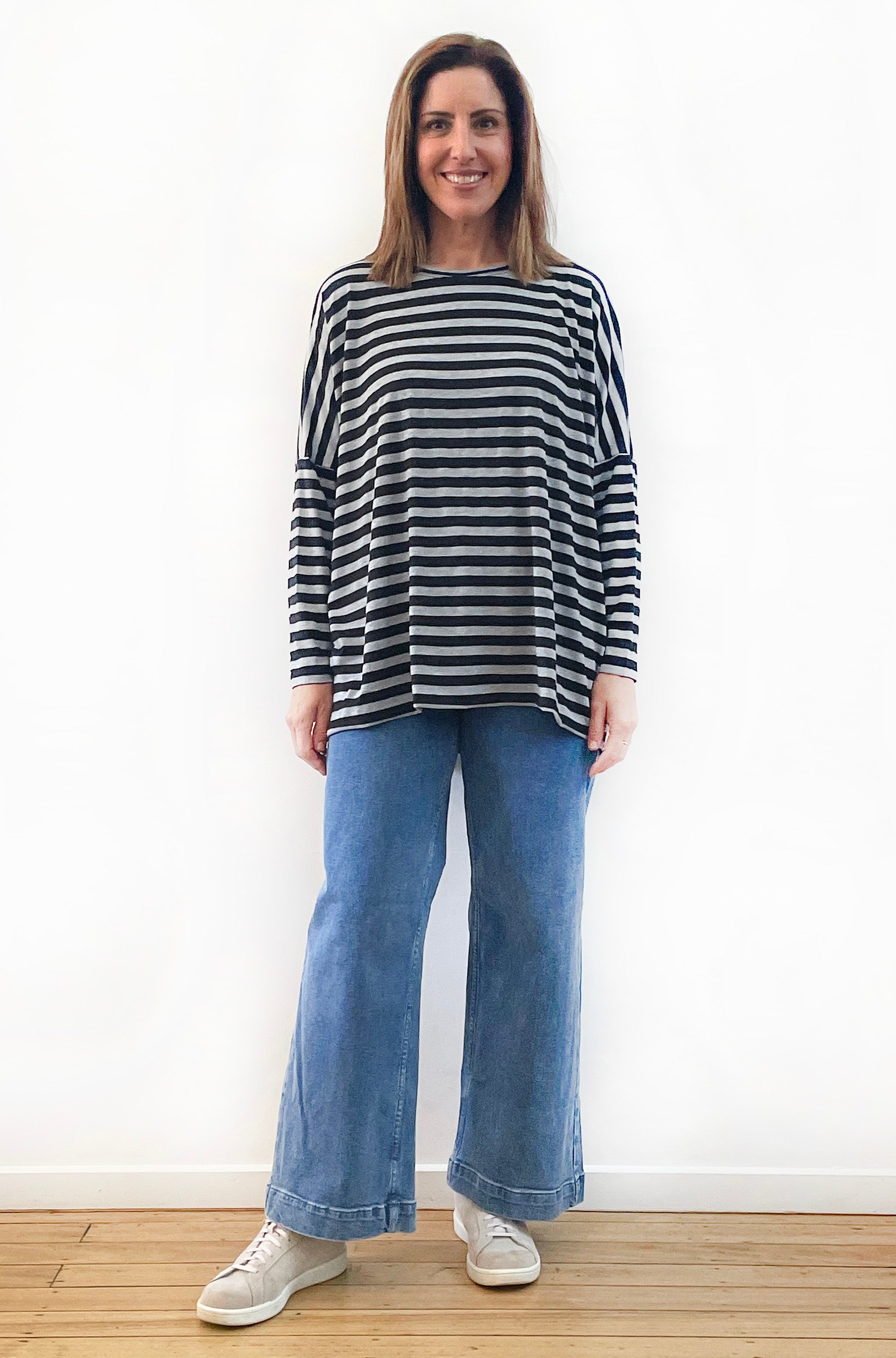 LONG SLEEVE CURVED HEM BOX TEE STRIPE