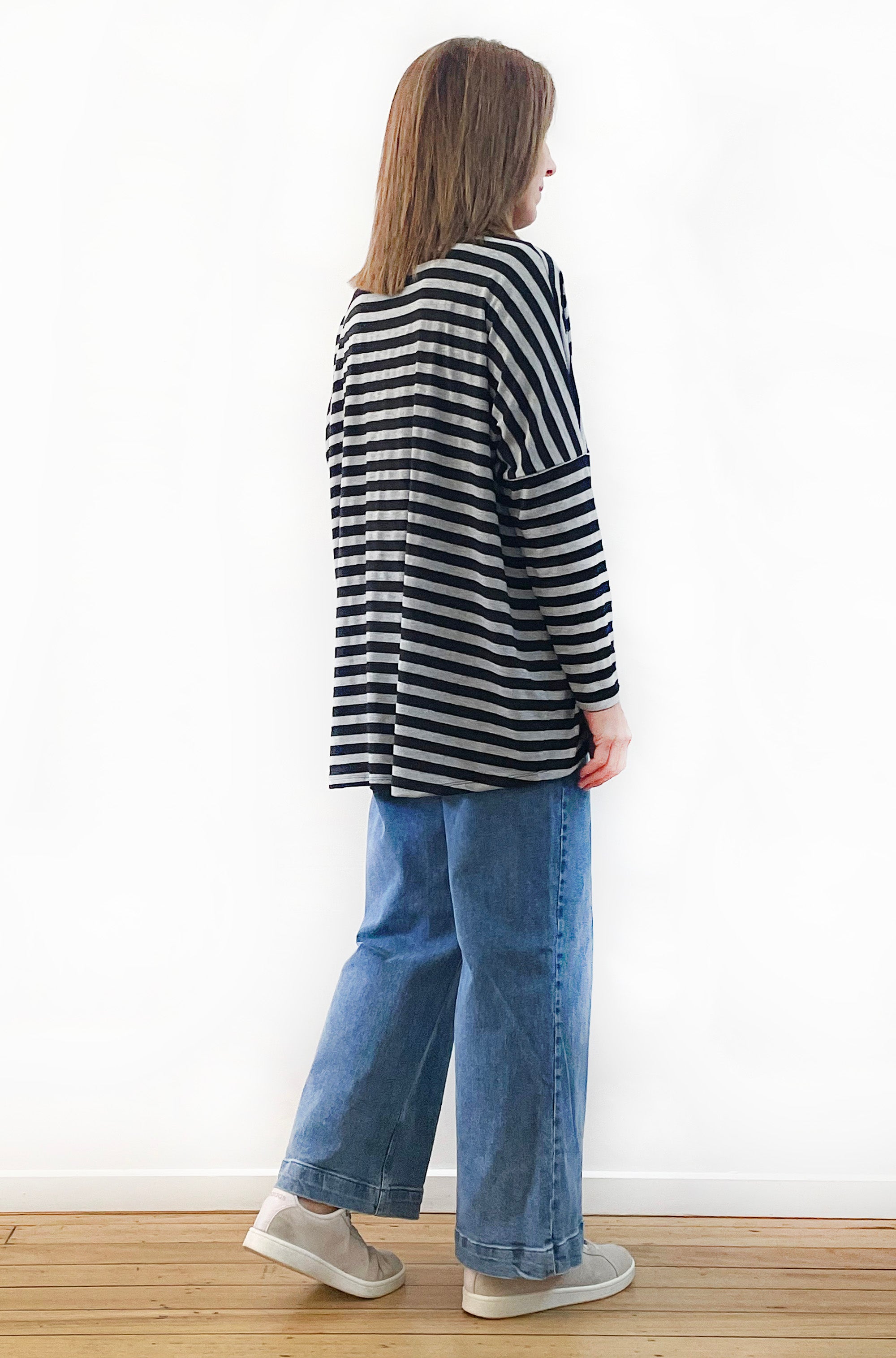 LONG SLEEVE CURVED HEM BOX TEE STRIPE