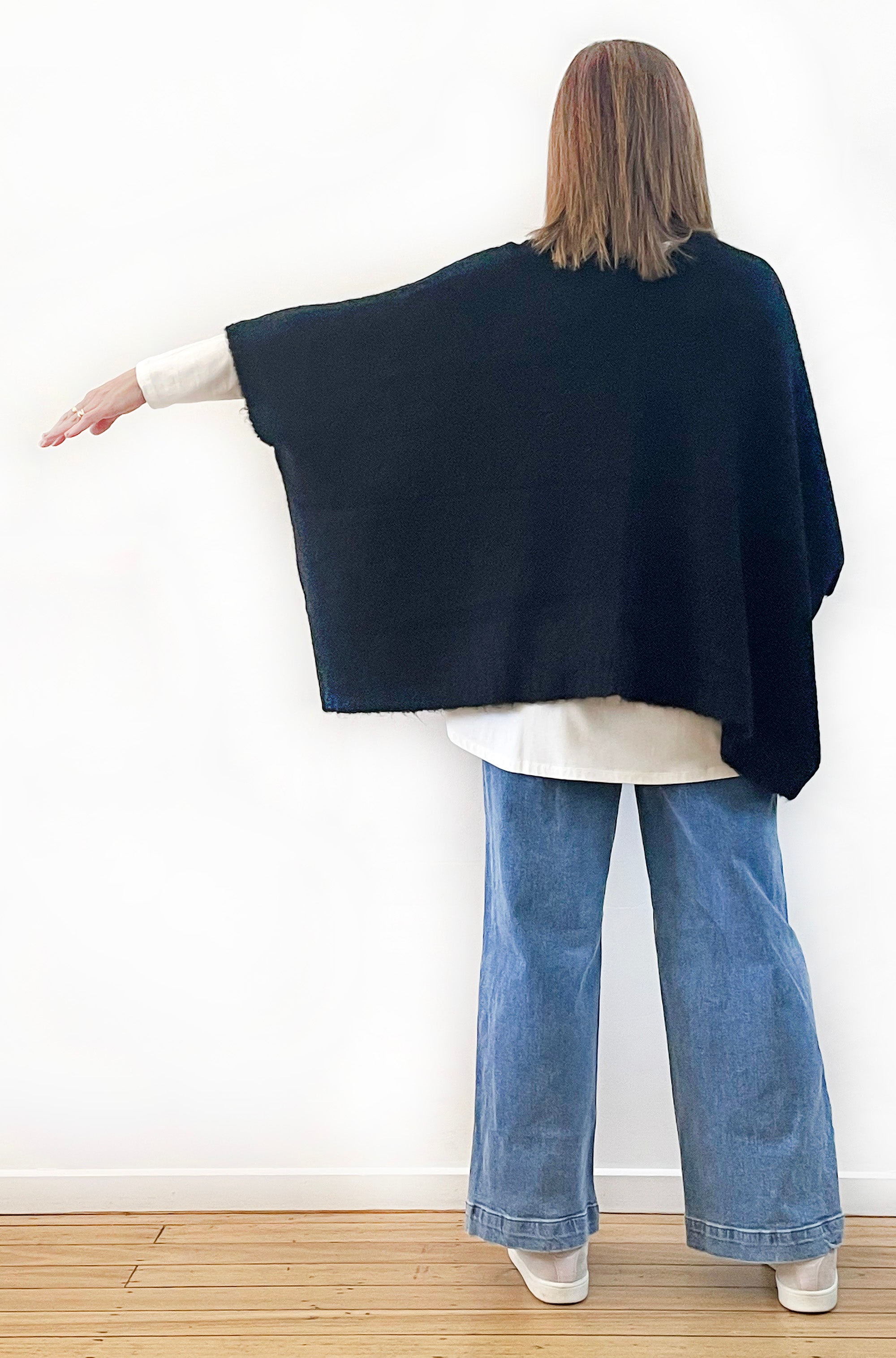 ALPACA WOOL BLEND SLEEVELESS OVERSIZED CARDI BLACK