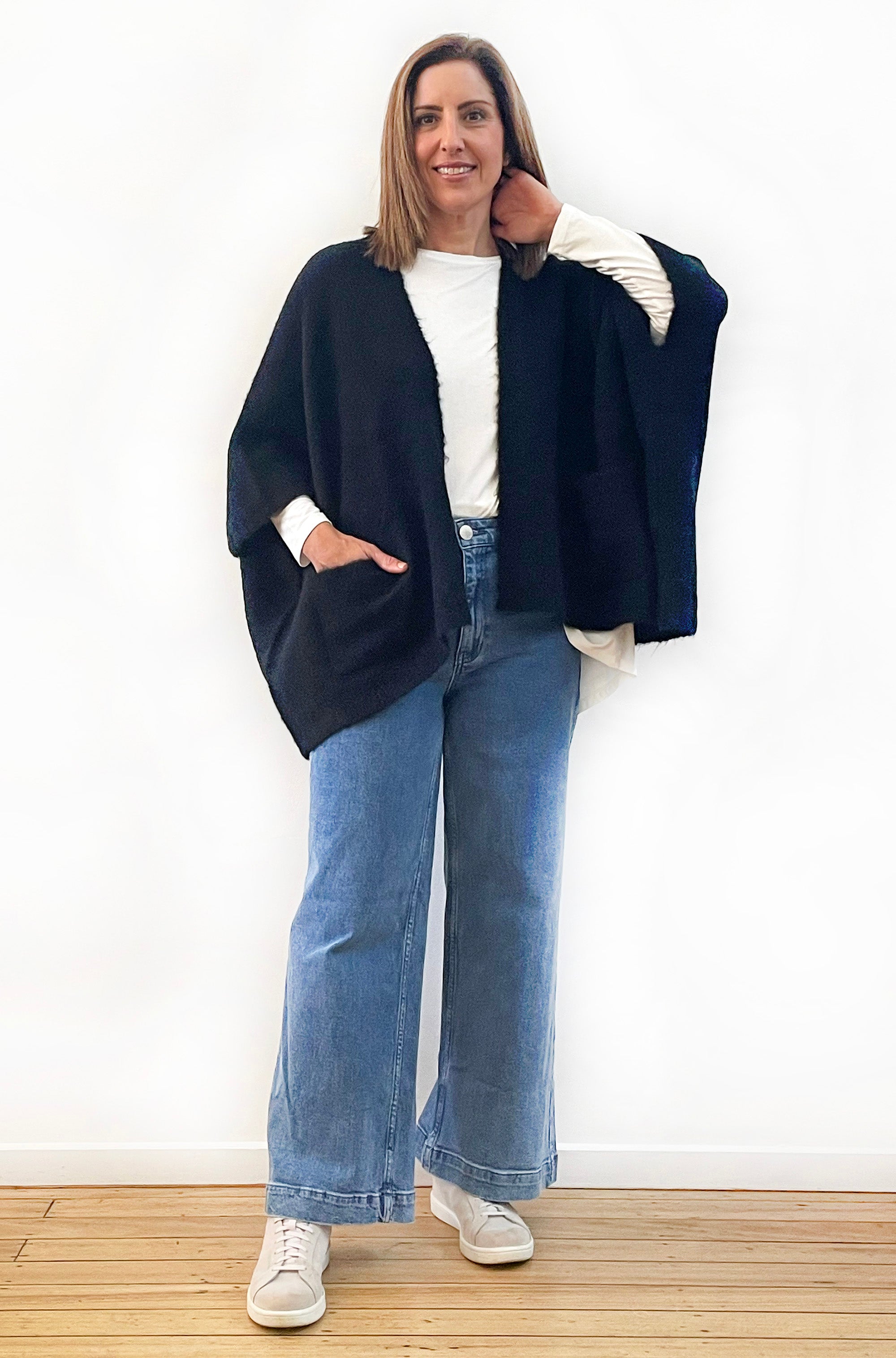 ALPACA WOOL BLEND SLEEVELESS OVERSIZED CARDI BLACK
