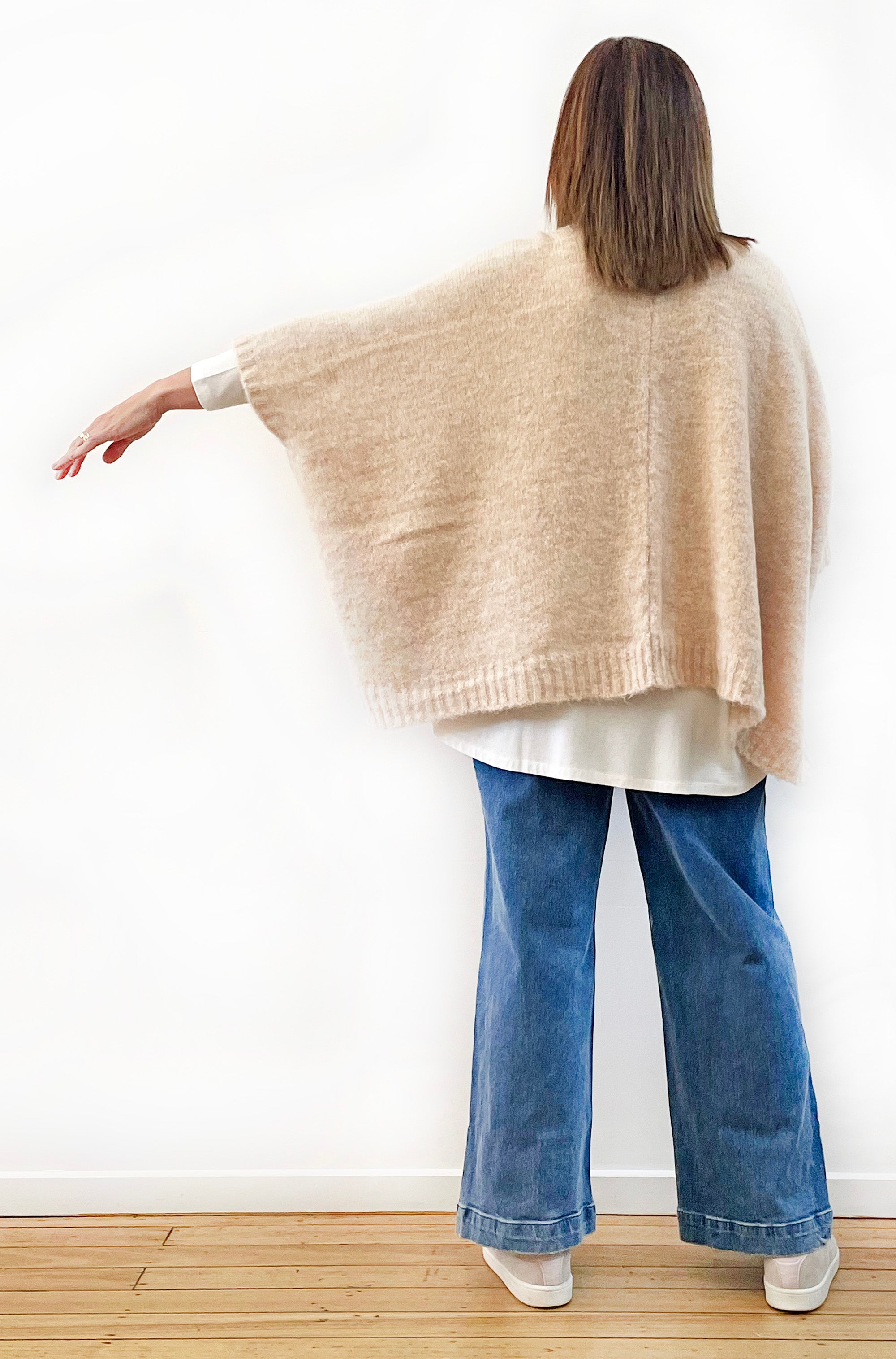 ALPACA WOOL BLEND SLEEVELESS OVERSIZED CARDI OATMEAL