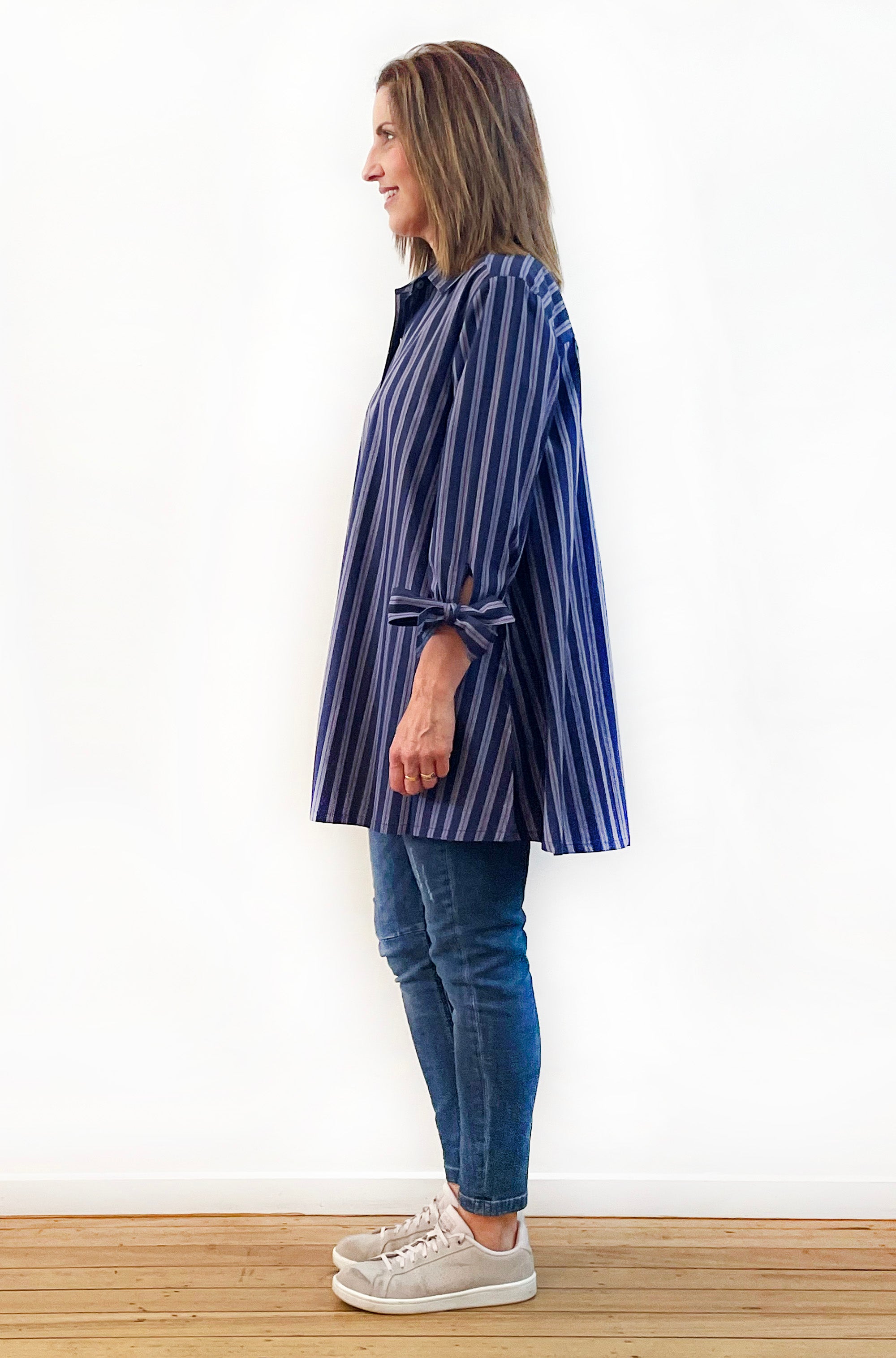COTTON TIE SLEEVE SWING SHIRT NAVY STRIPE