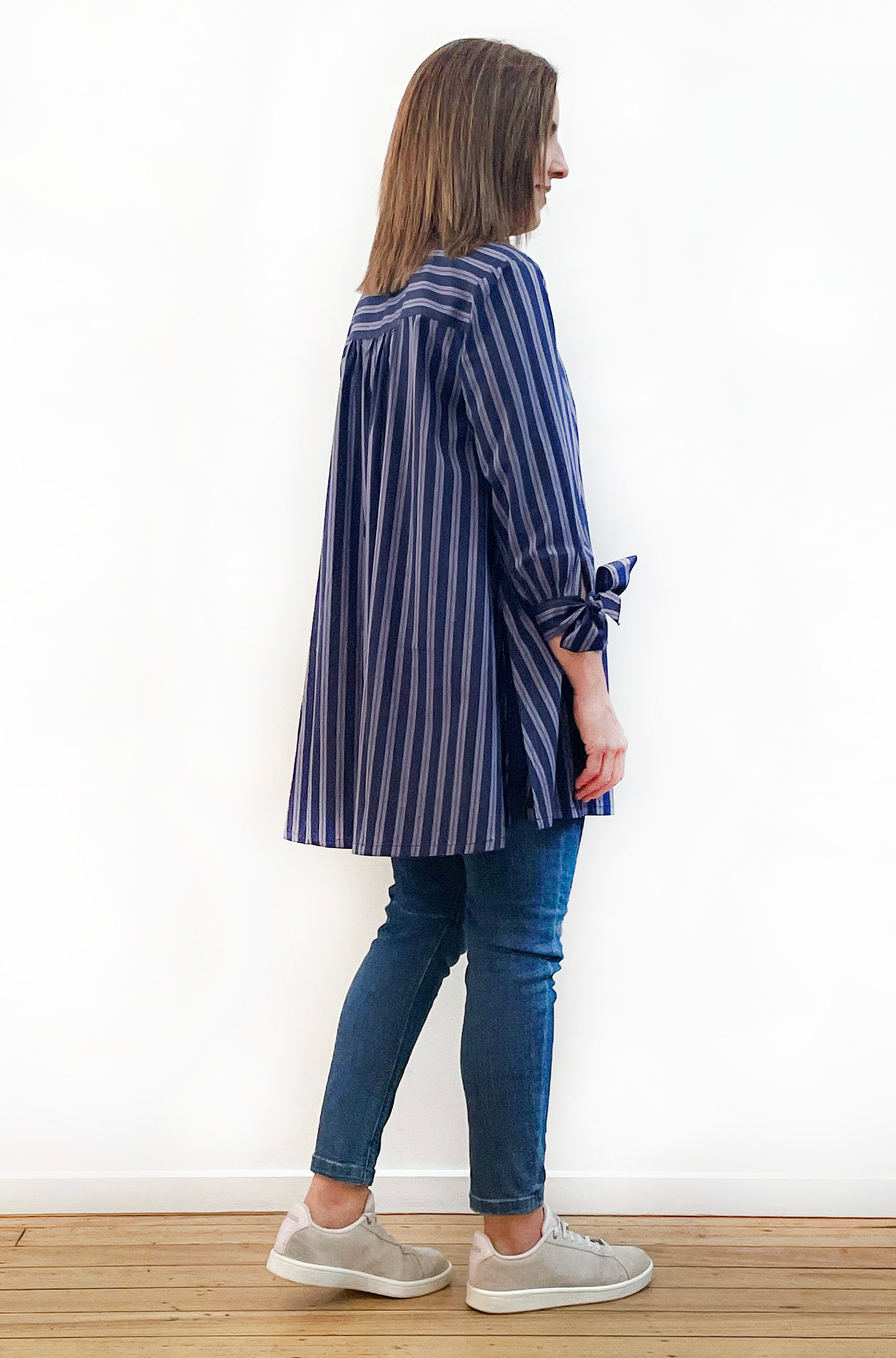 COTTON TIE SLEEVE SWING SHIRT NAVY STRIPE