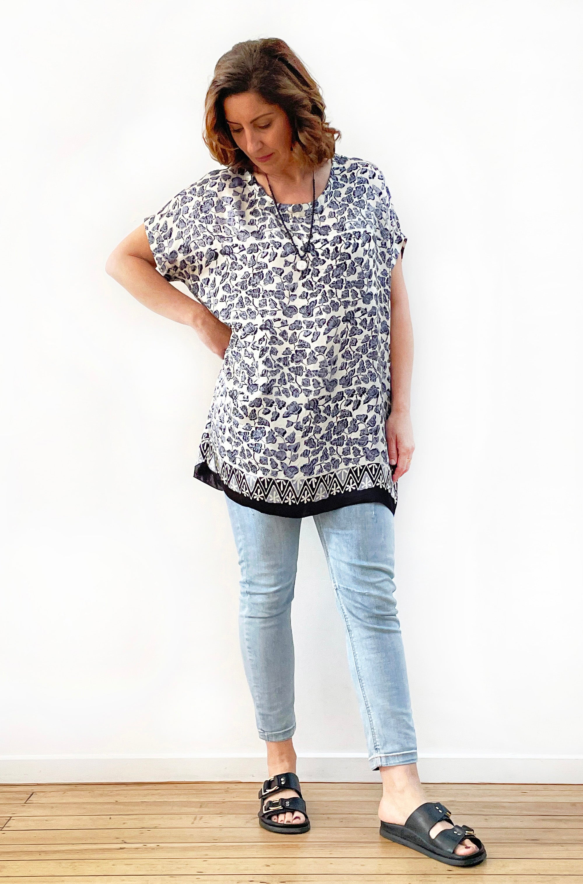 SILK TUNIC IN BLUE LEAF PRINT