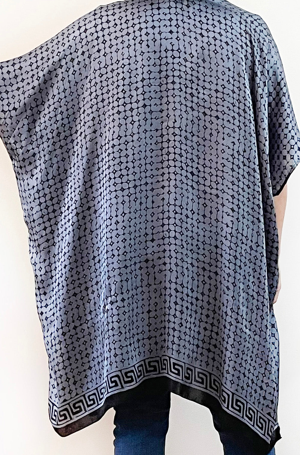 SILK KIMONO IN SLATE BLUE TILE PRINT