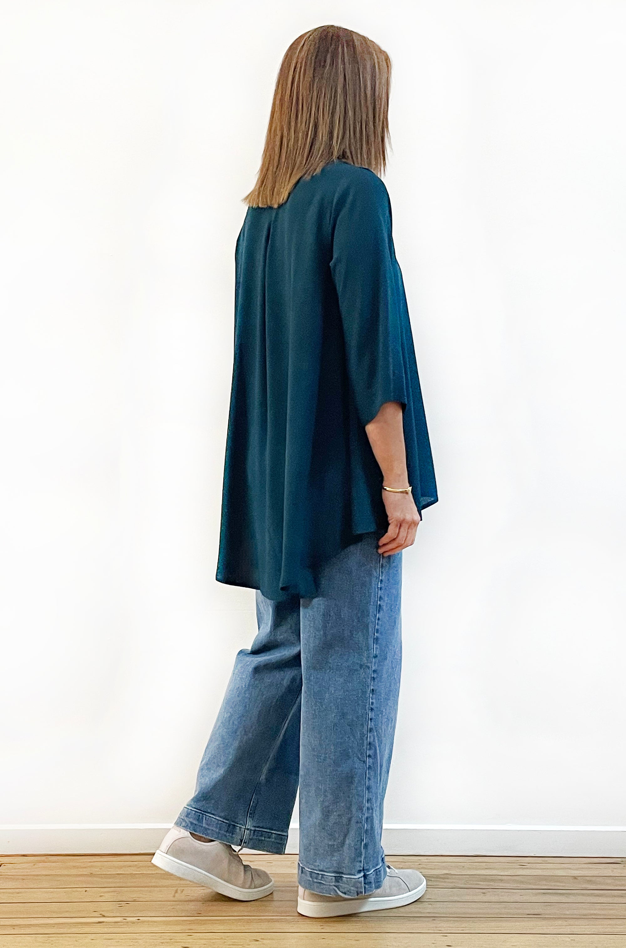 VISCOSE 3/4 SLEEVE HI LO TOP DEEP GREEN