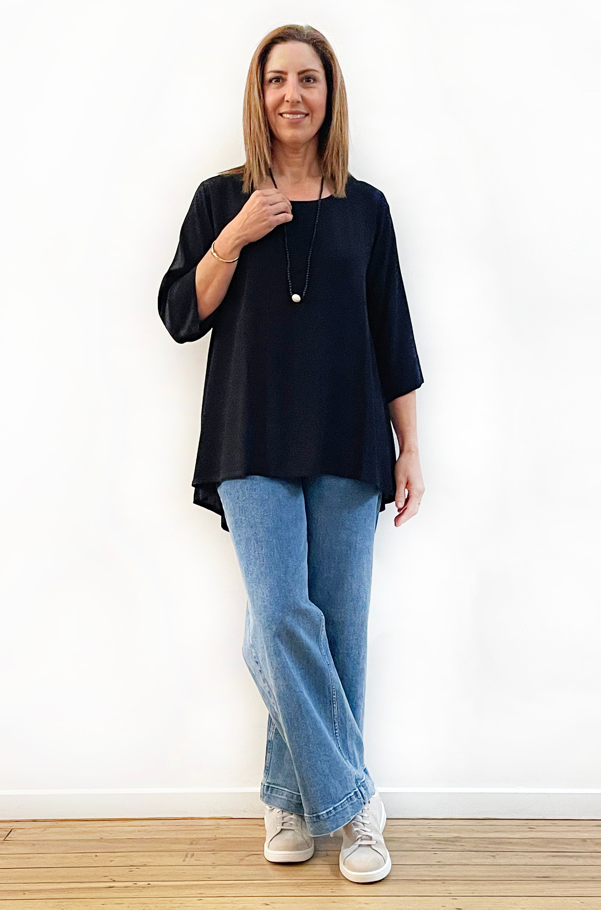 VISCOSE 3/4 SLEEVE HI LO TOP BLACK