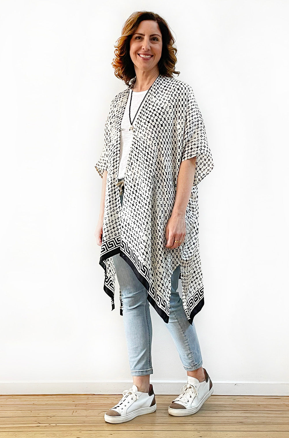 SILK KIMONO IN BLACK TILE PRINT
