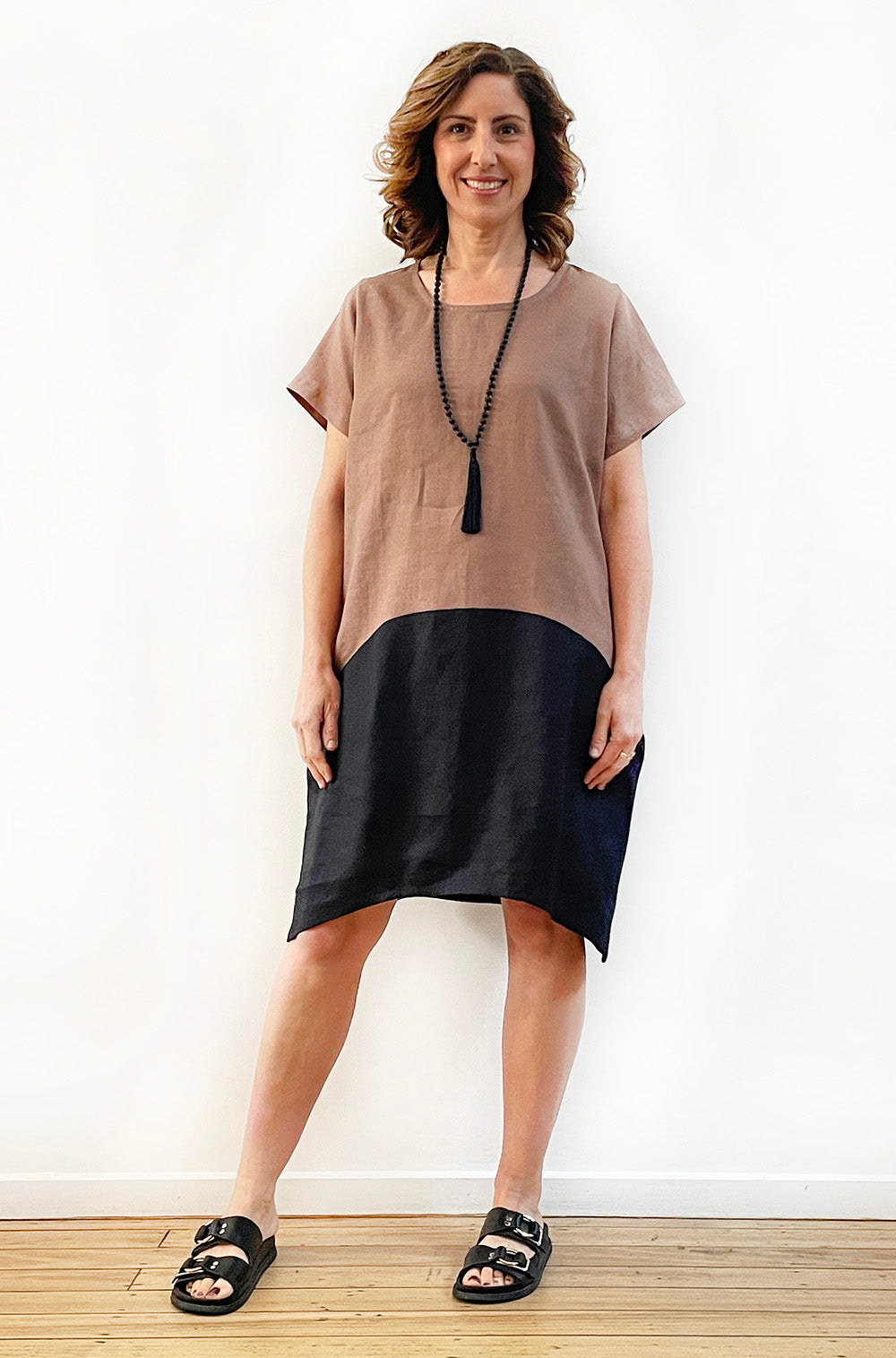 LINEN SPLICED LANTERN DRESS MOCHA/BLACK