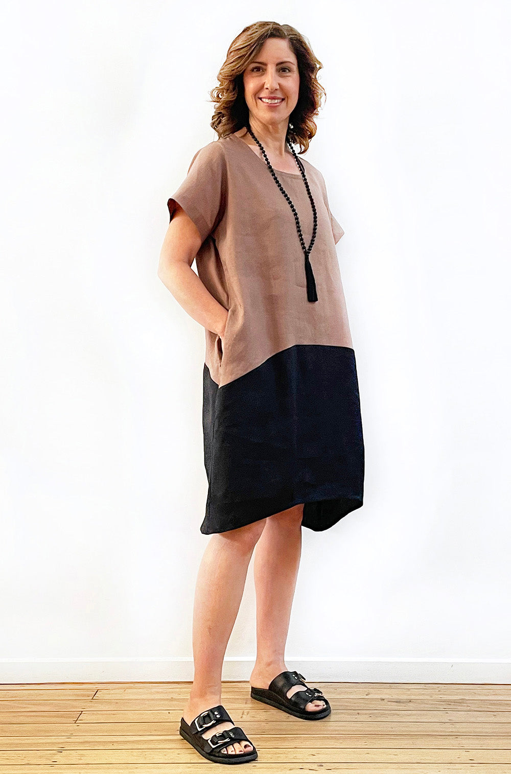 LINEN SPLICED LANTERN DRESS MOCHA/BLACK