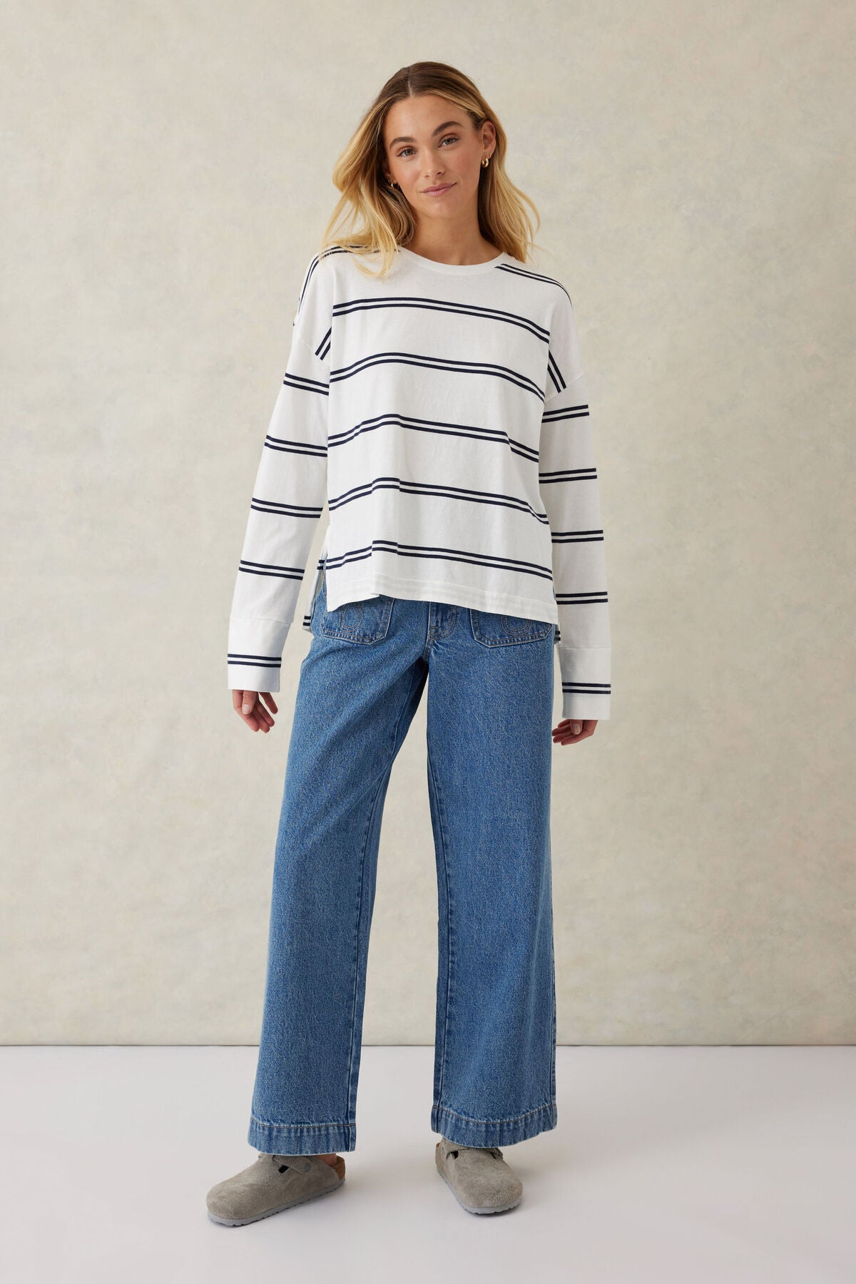 CERES LIFE 100% COTTON LONG SLEEVE SLOUCHY SPLIT HEM TEE VANILLA/NAVY STRIPE