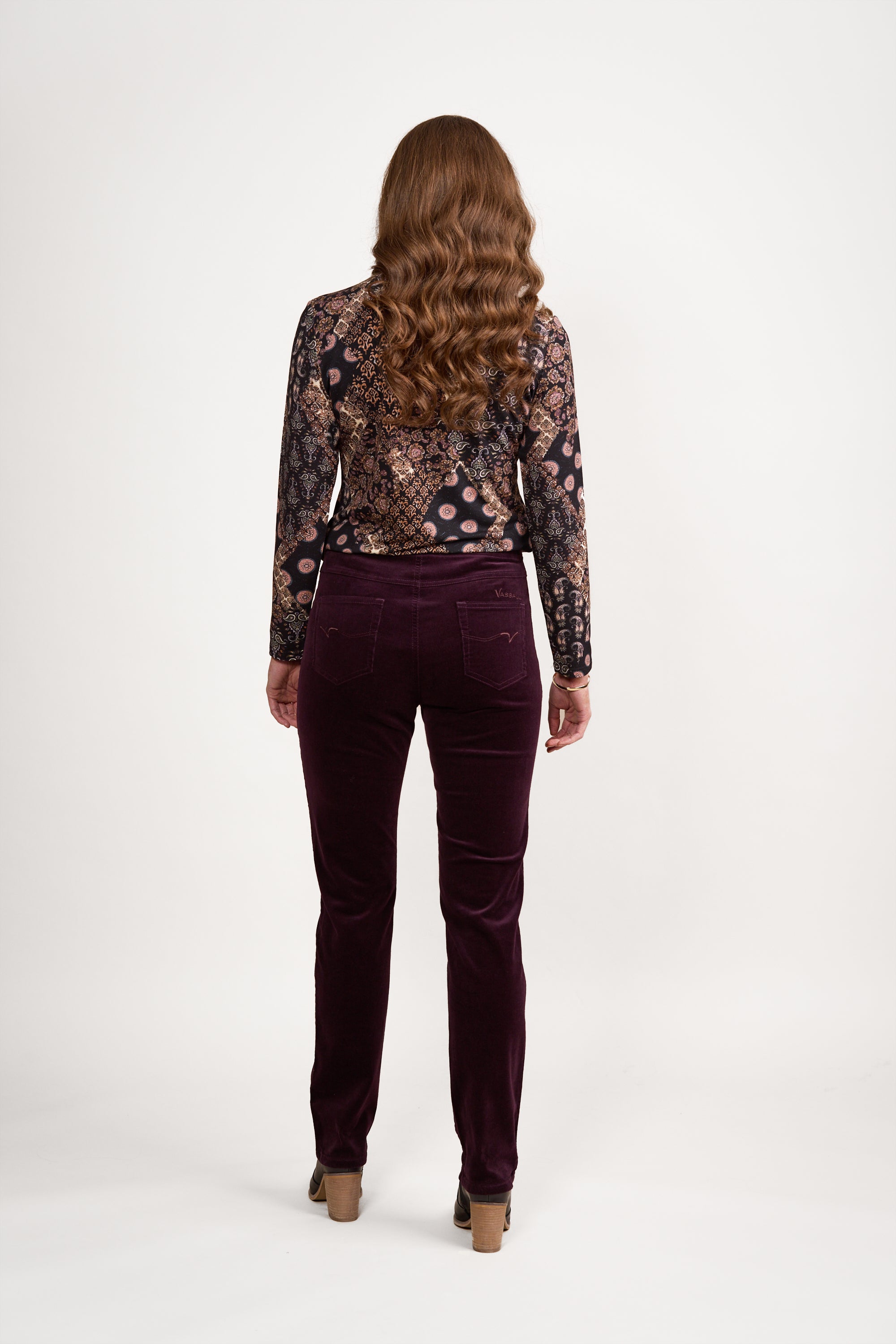 VASSALLI SLIM LEG FULL LENGTH PINWALE CORD PULL ON MULBERRY