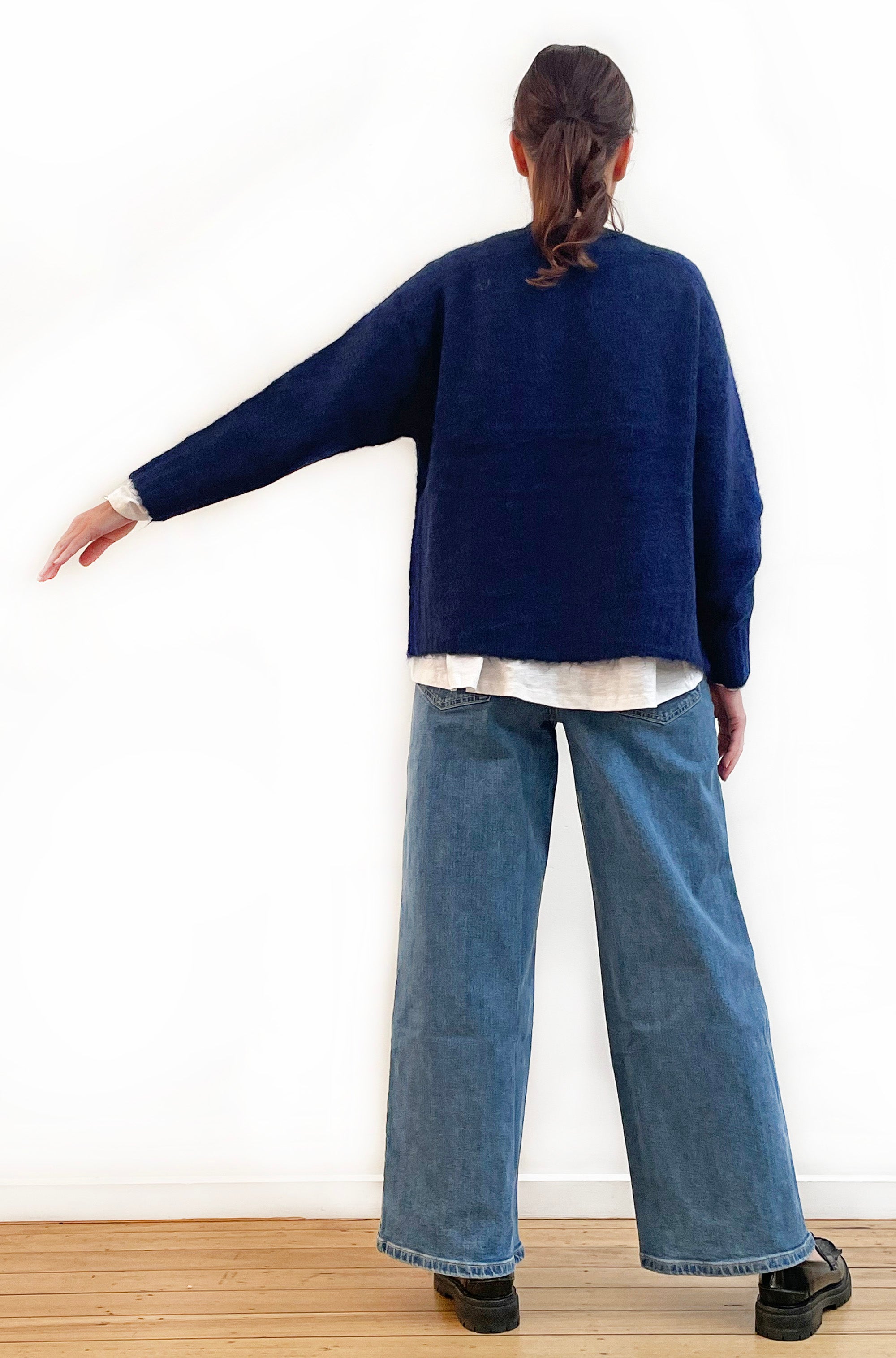 ALPACA/WOOL BLEND CROPPED CARDIGAN MIDNIGHT BLUE