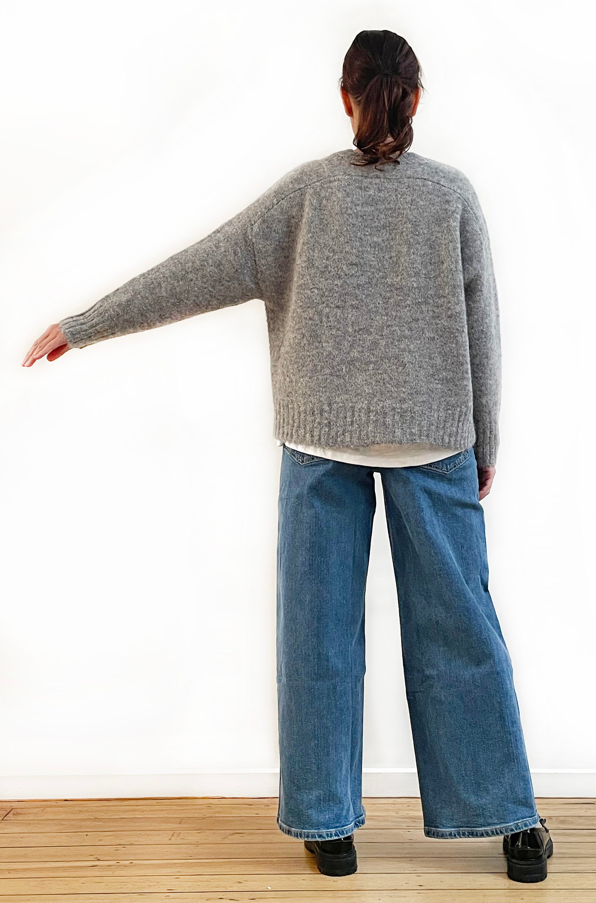 ALPACA/WOOL BLEND CROPPED CARDIGAN SILVER GREY