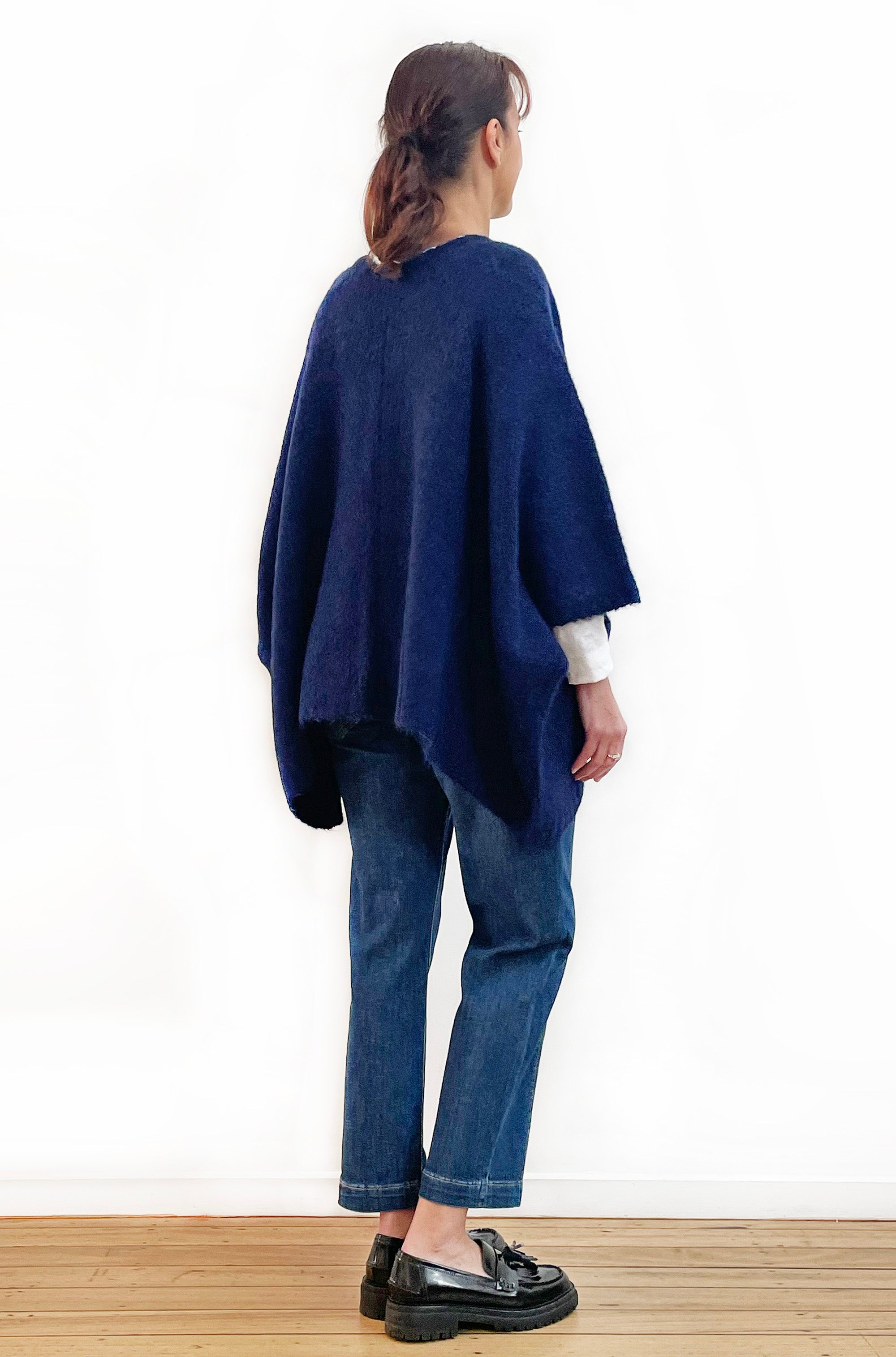 ALPACA WOOL BLEND SLEEVELESS OVERSIZED CARDI MIDNIGHT BLUE