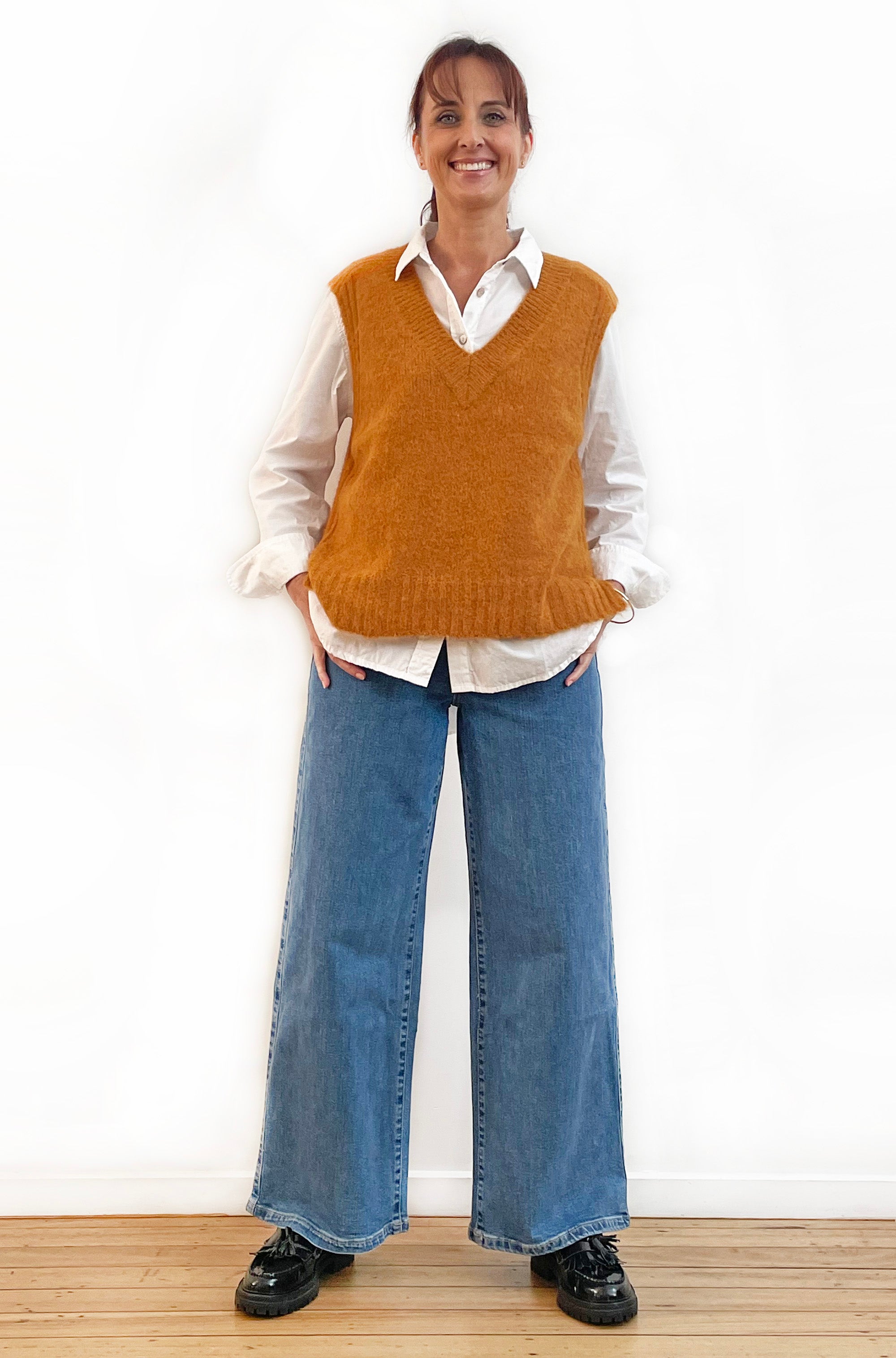 ALPACA/WOOL BLEND V-NECK VEST GINGER