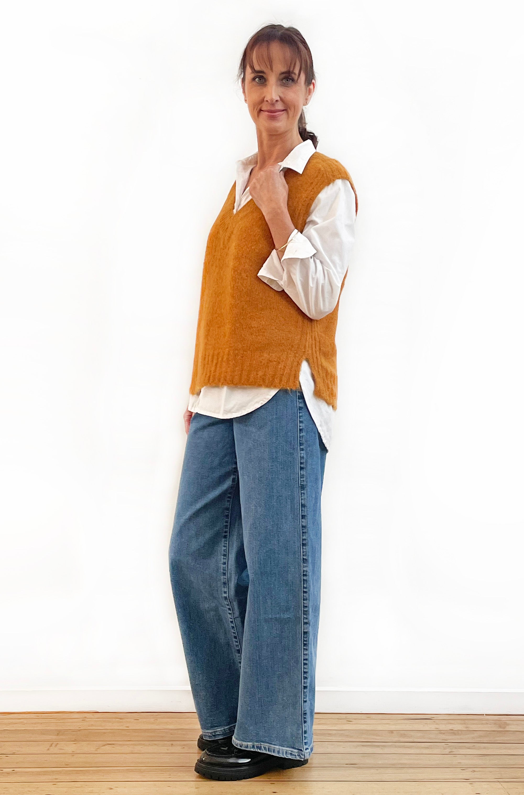 ALPACA/WOOL BLEND V-NECK VEST GINGER