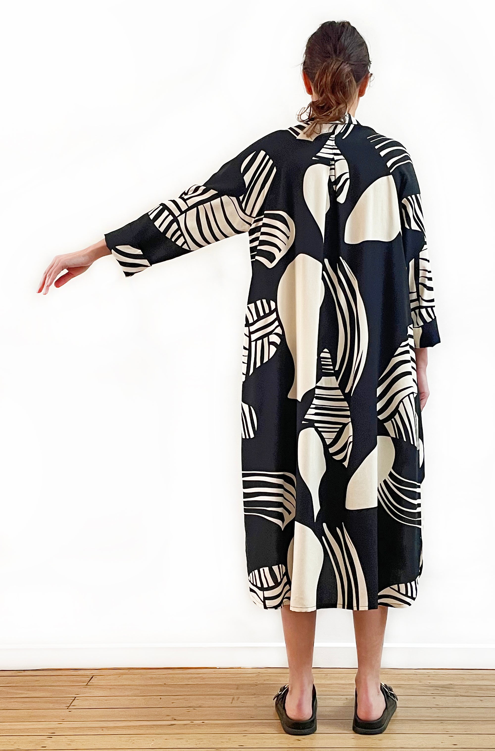 ART PRINT RAGLAN SHIRT DRESS