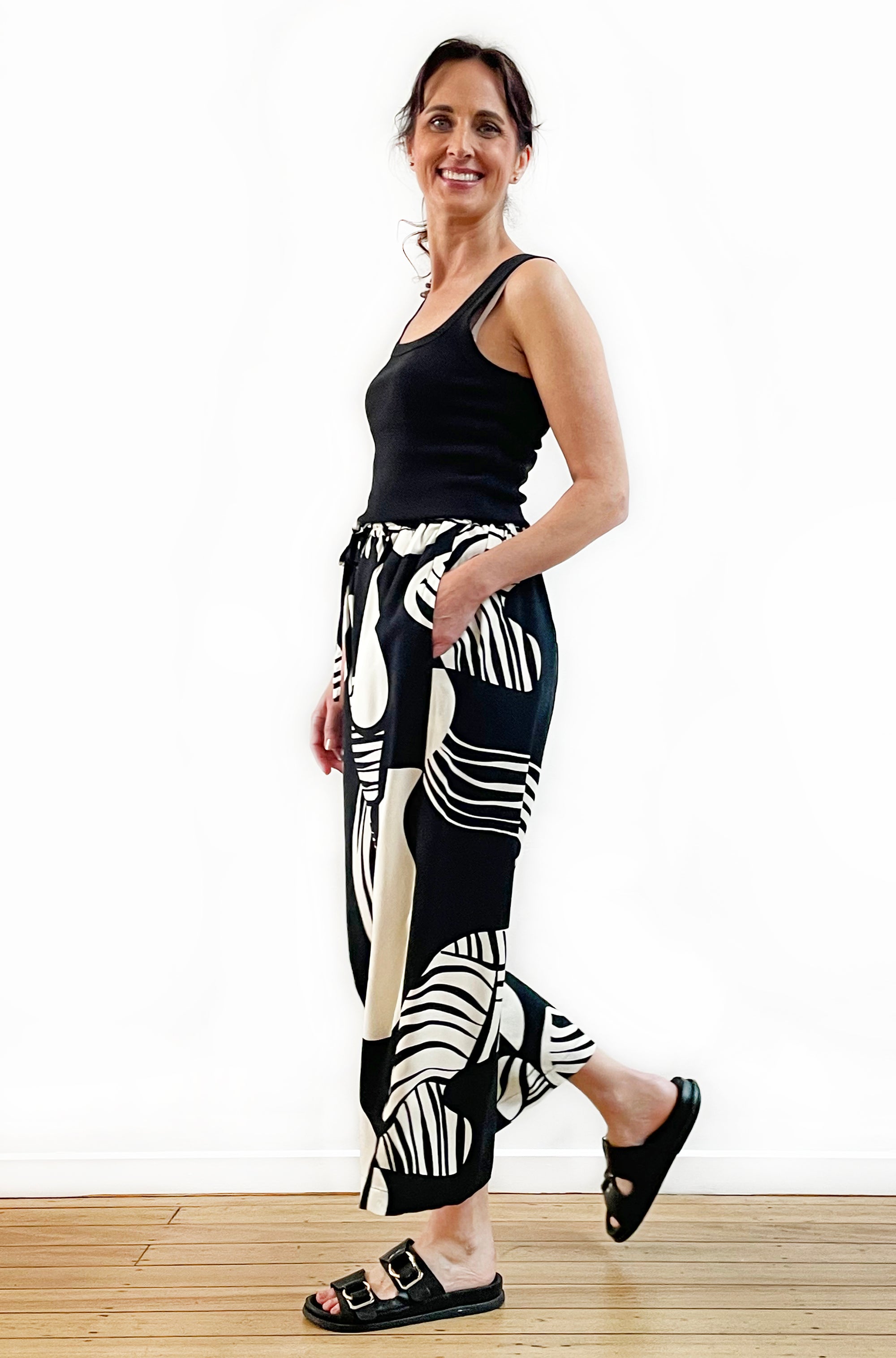 ART PRINT CROPPED WIDE LEG
