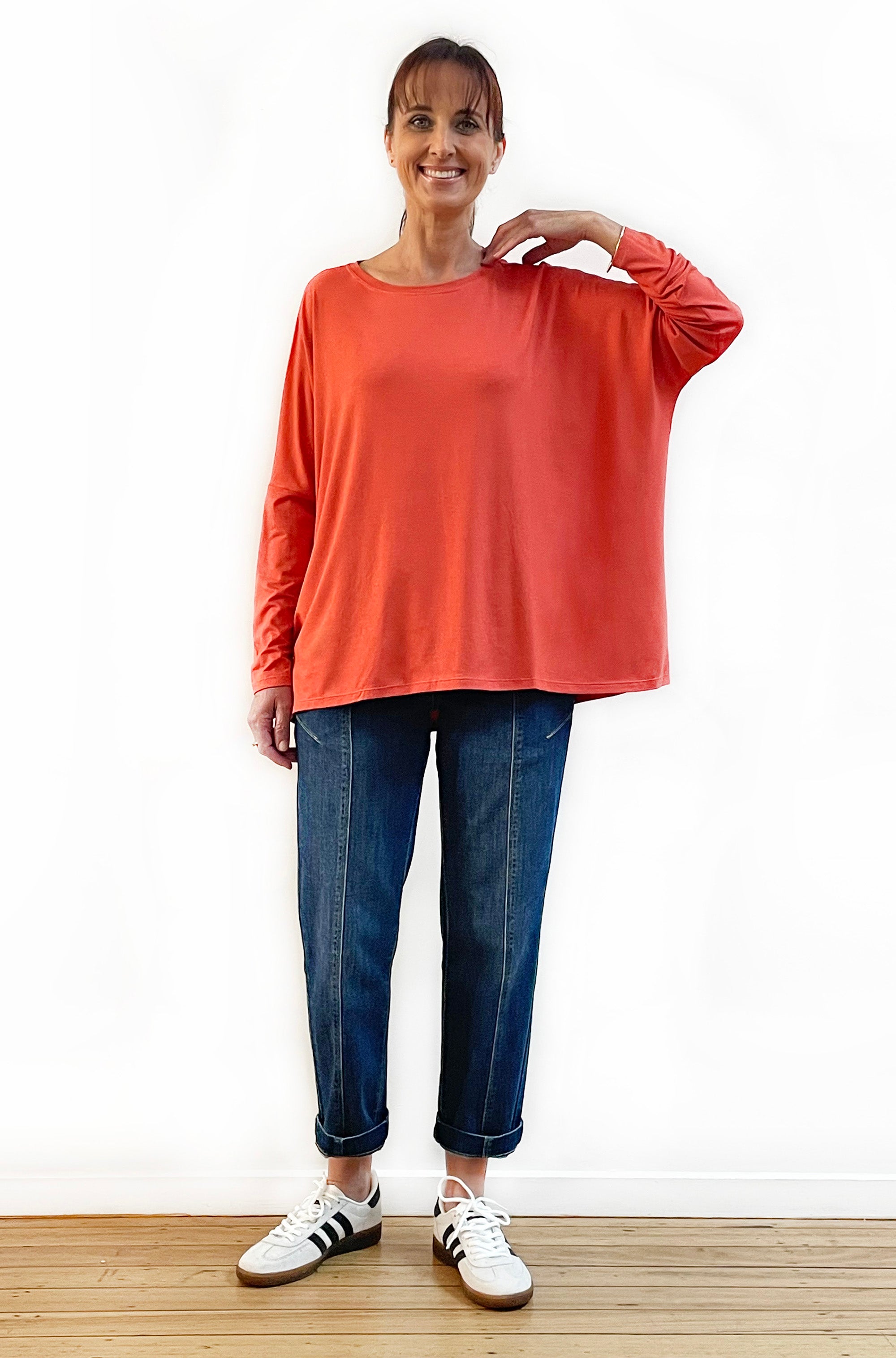 BAMBOO LONG SLEEVE CURVED HEM BOX TOP PAPAYA