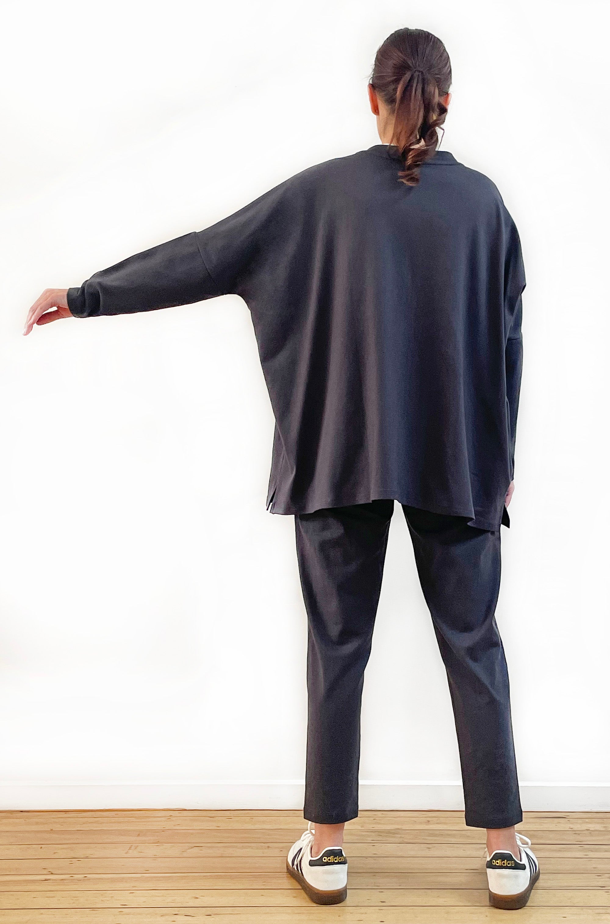 BAMBOO/ORGANIC COTTON BUTTON THRU CARDI GRAPHITE
