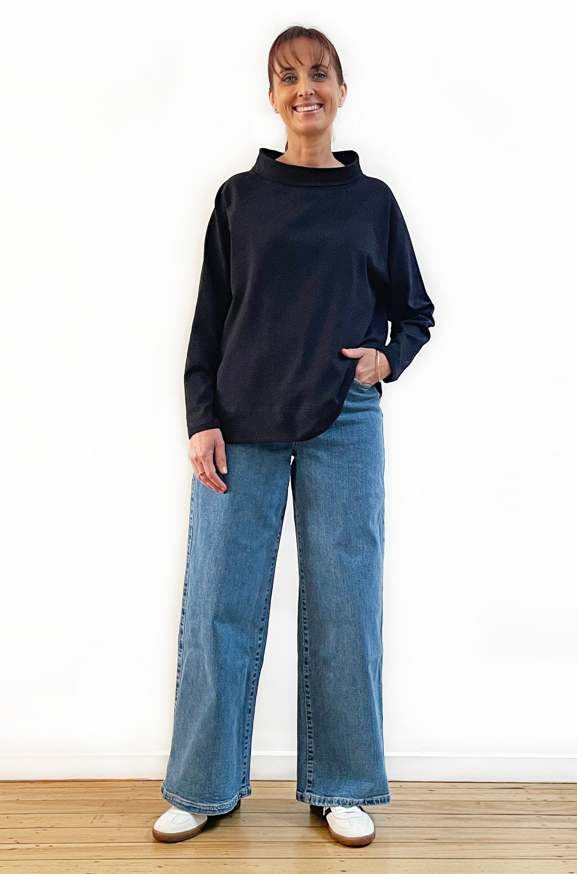 BAMBOO/ORGANIC COTTON ROLL NECK TOP BLACK