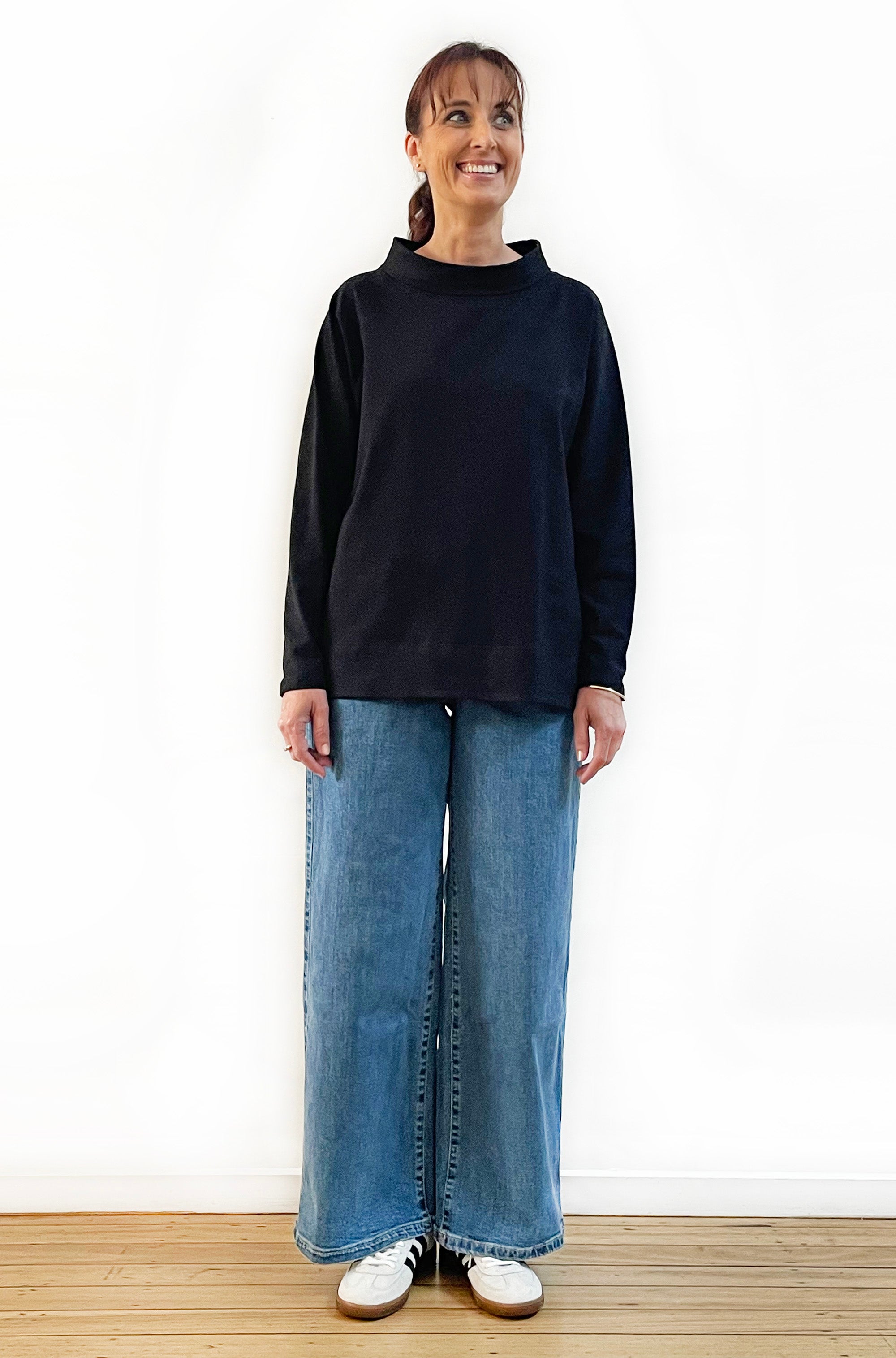 BAMBOO/ORGANIC COTTON ROLL NECK TOP BLACK