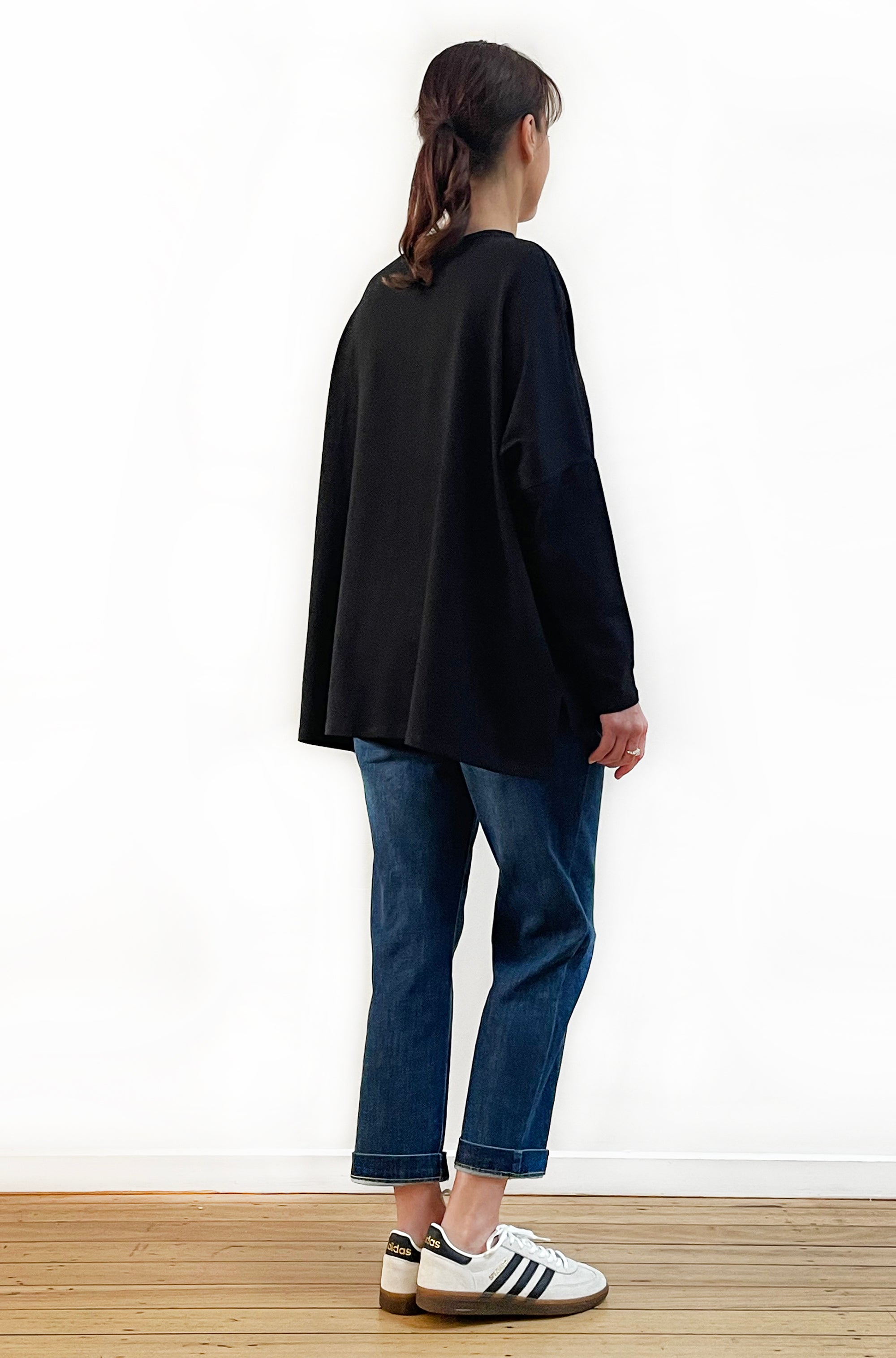 BAMBOO/ORGANIC COTTON SQUARE HEM BOX TOP BLACK