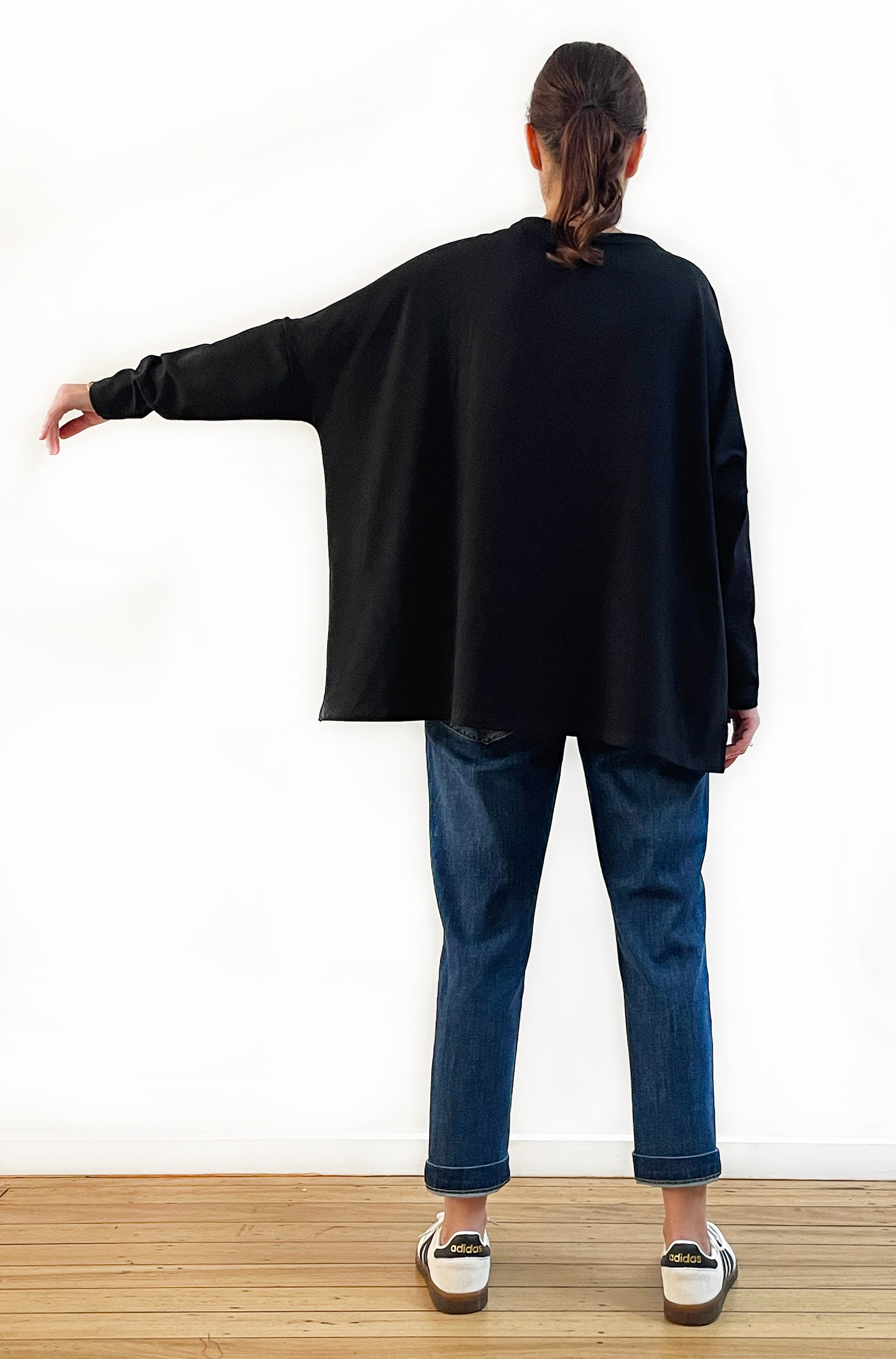 BAMBOO/ORGANIC COTTON SQUARE HEM BOX TOP BLACK