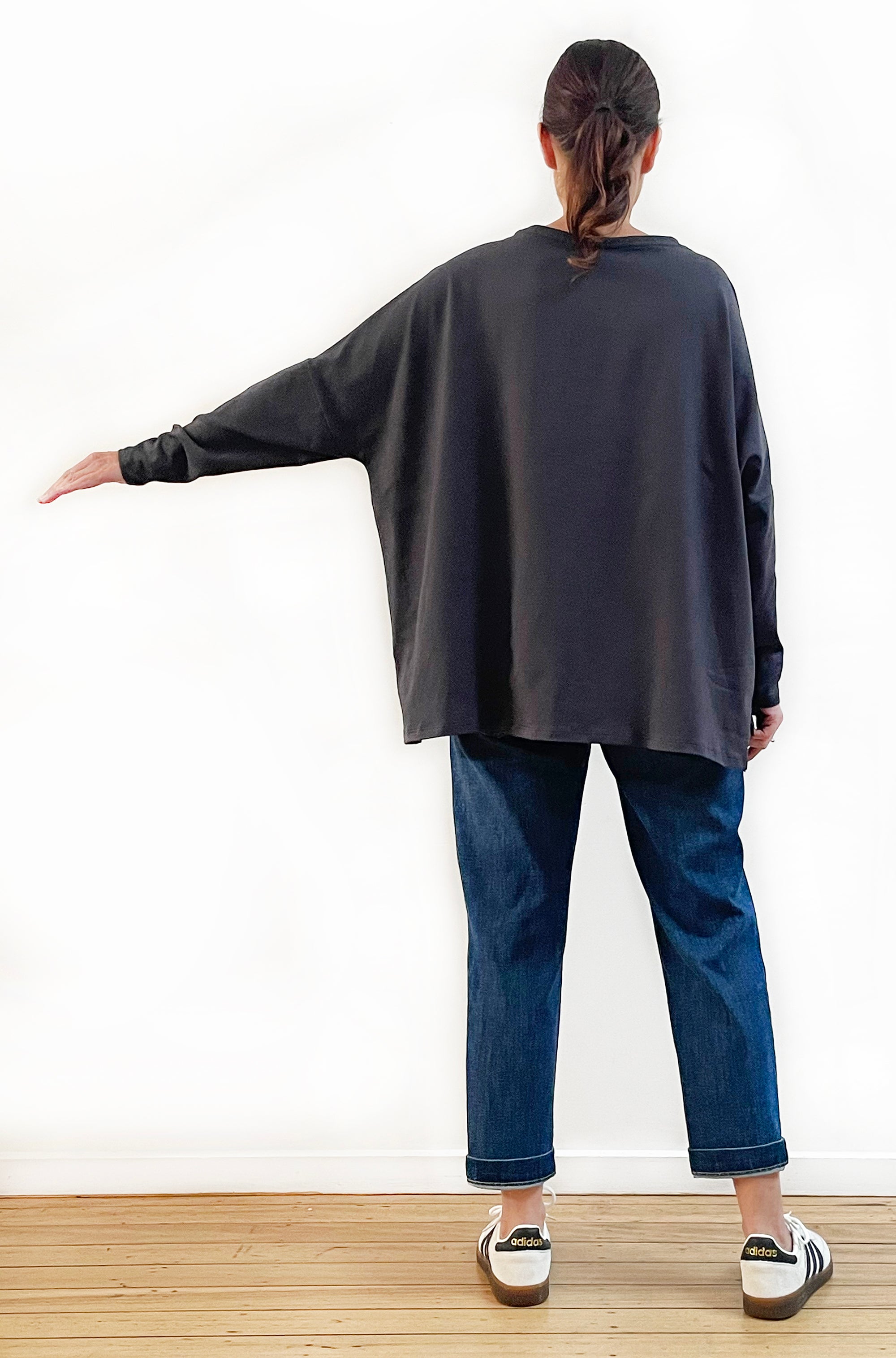 BAMBOO/ORGANIC COTTON SQUARE HEM BOX TOP GRAPHITE