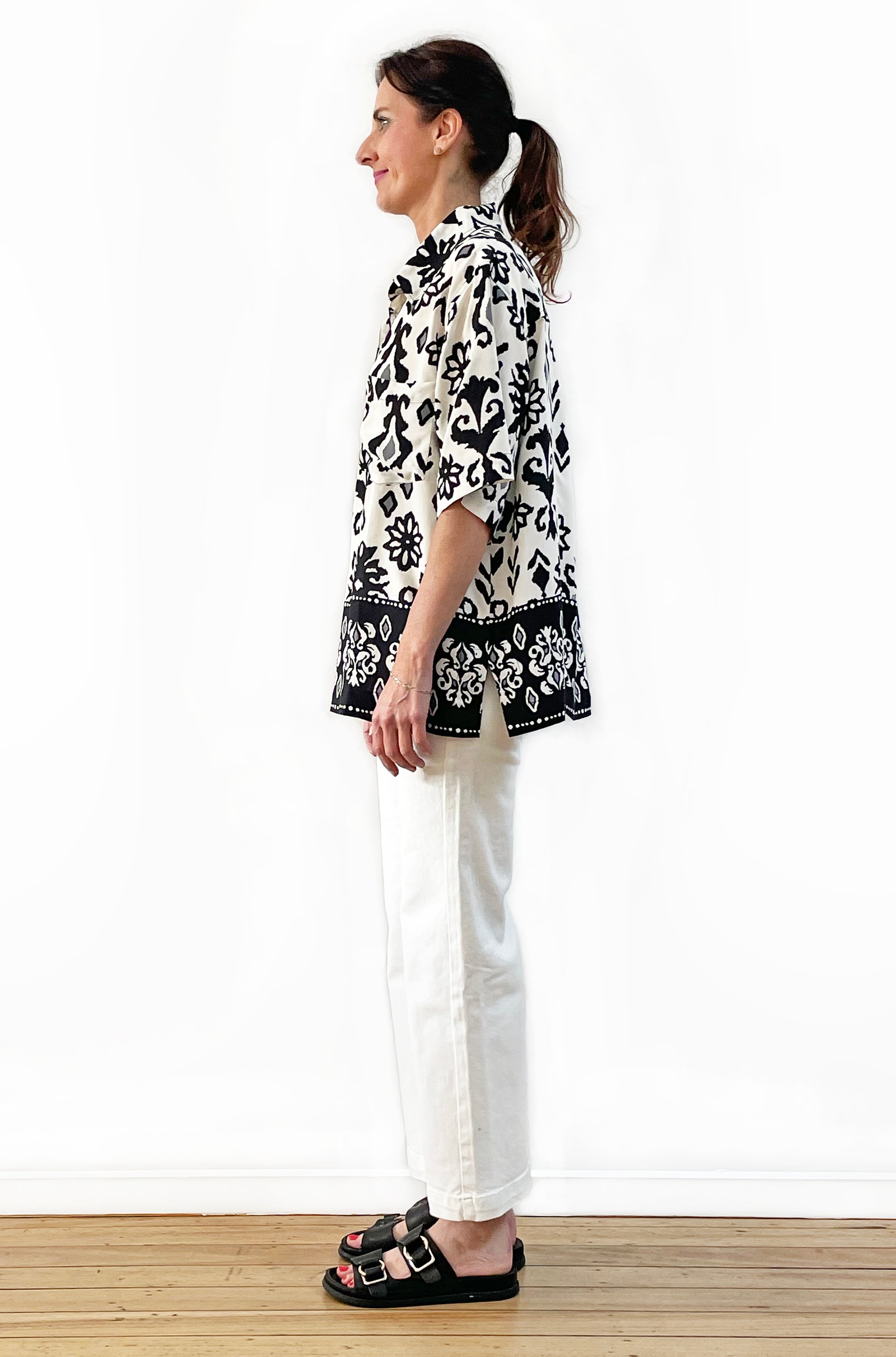 BORDER PRINT SHORT SLEEVE SHIRT BLACK