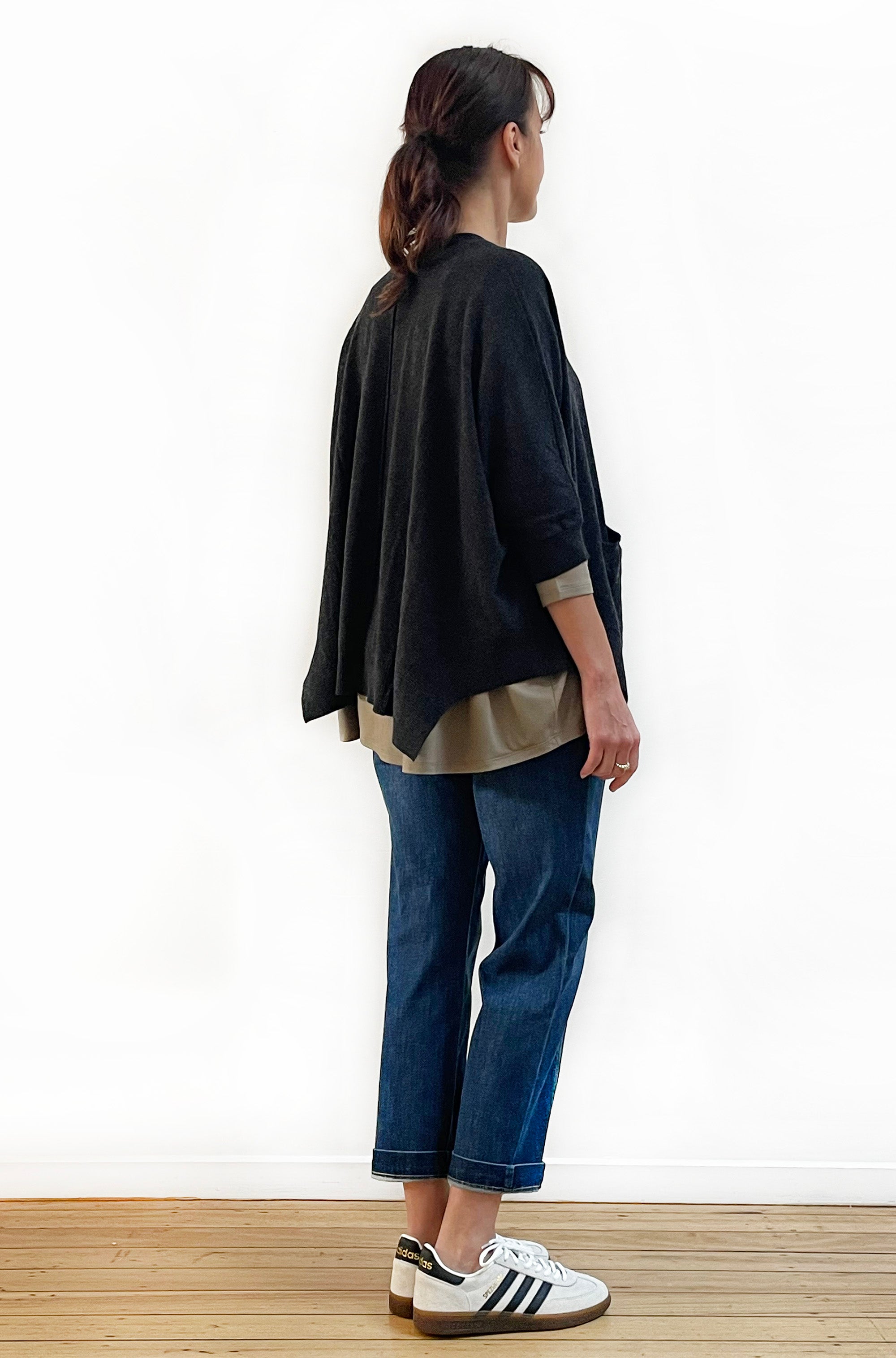 BRIDGE & LORD MERINO CASHMERE TRINA CARDIGAN COAL