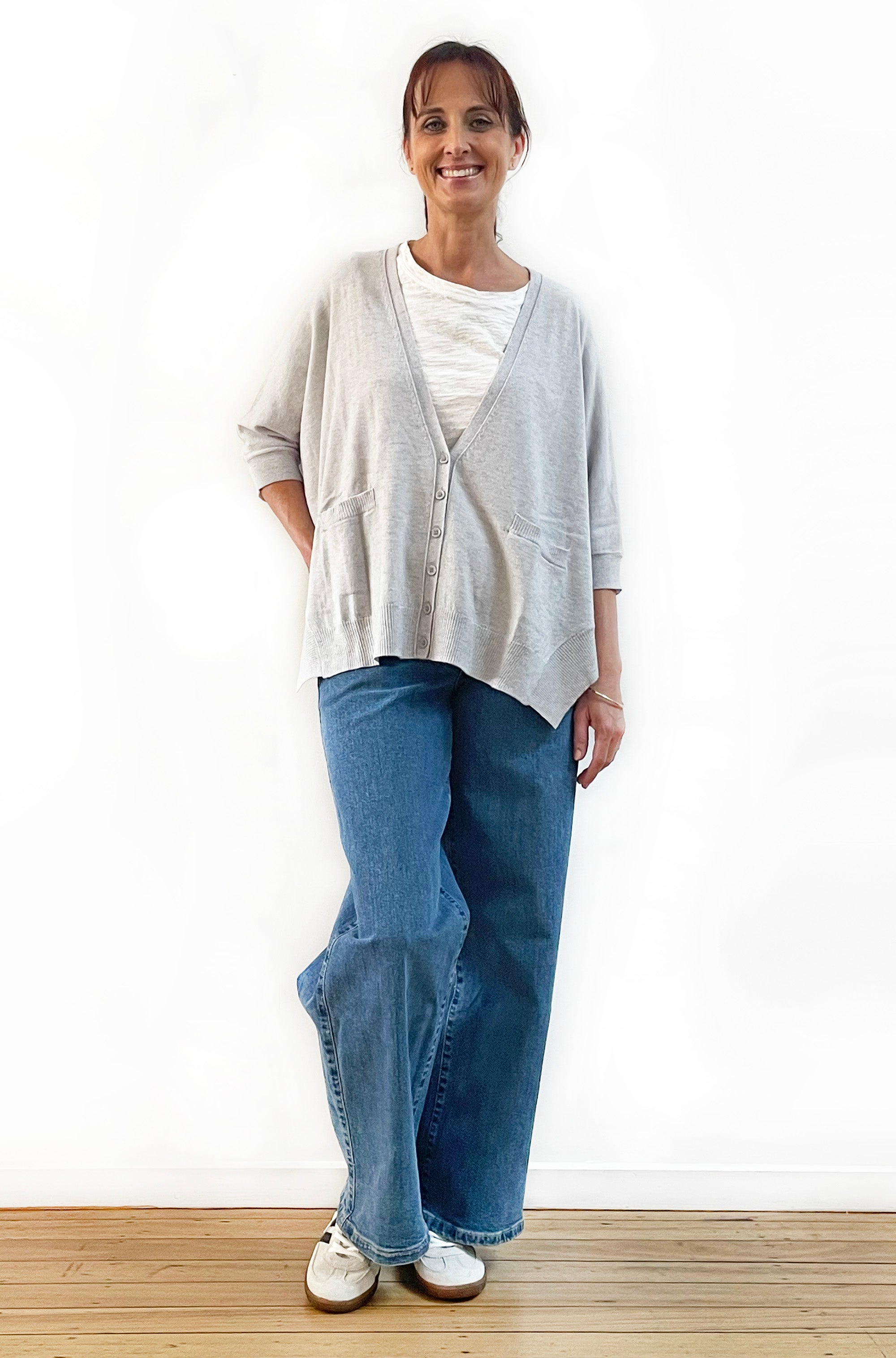 BRIDGE & LORD MERINO CASHMERE TRINA CARDIGAN SILVER GREY