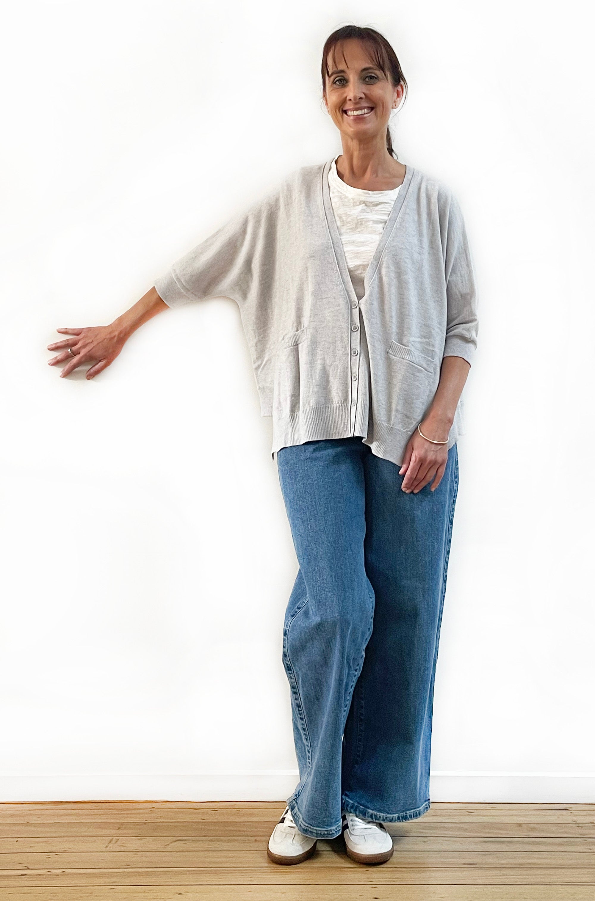 BRIDGE & LORD MERINO CASHMERE TRINA CARDIGAN SILVER GREY