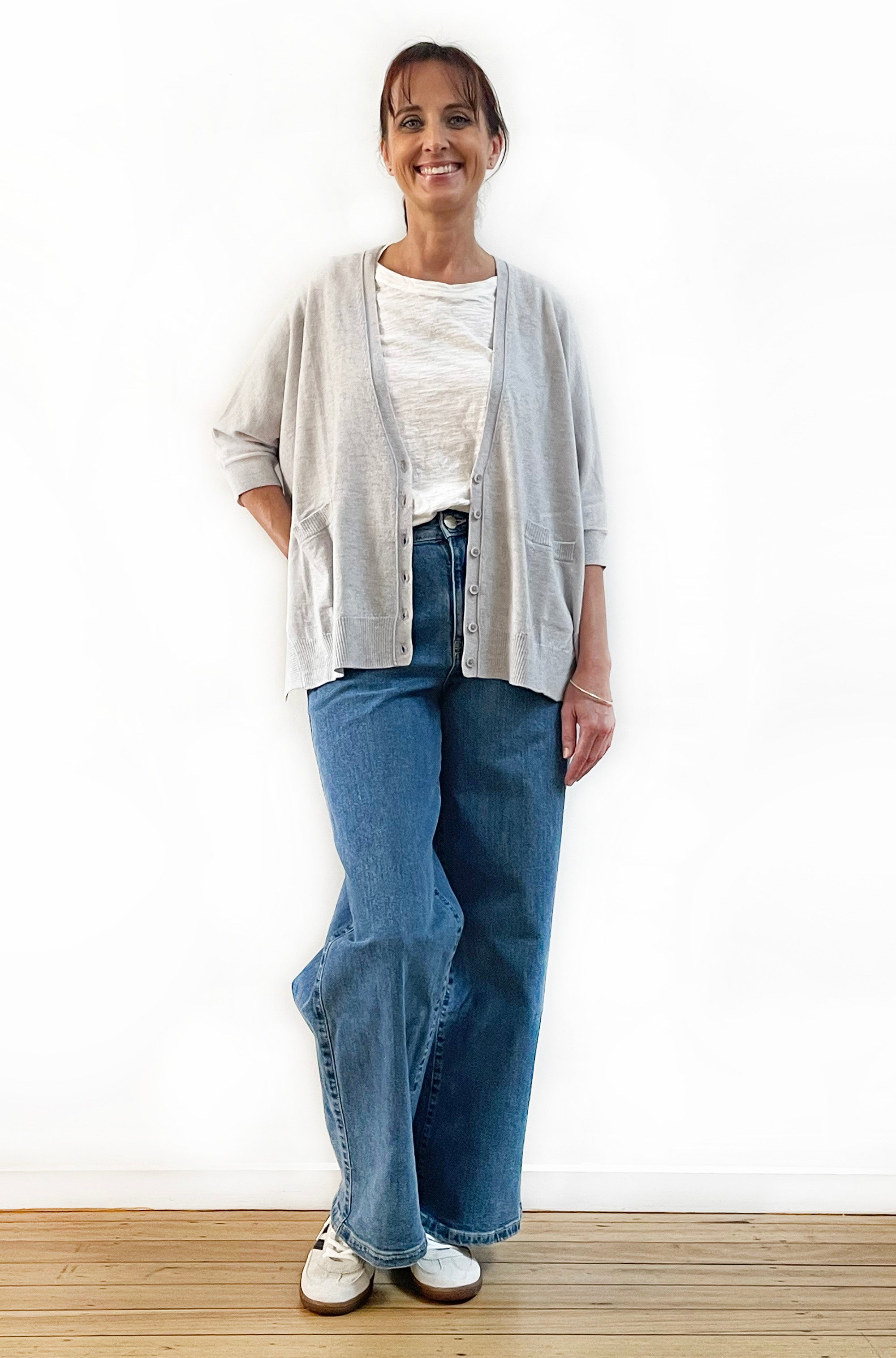 BRIDGE & LORD MERINO CASHMERE TRINA CARDIGAN SILVER GREY