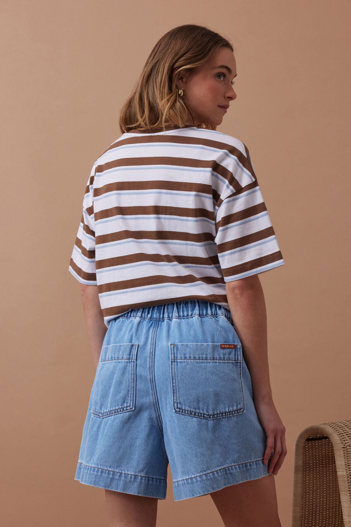 CERES LIFE DARCY RELAXED EVERYDAY SHORT MID BLUE WASH