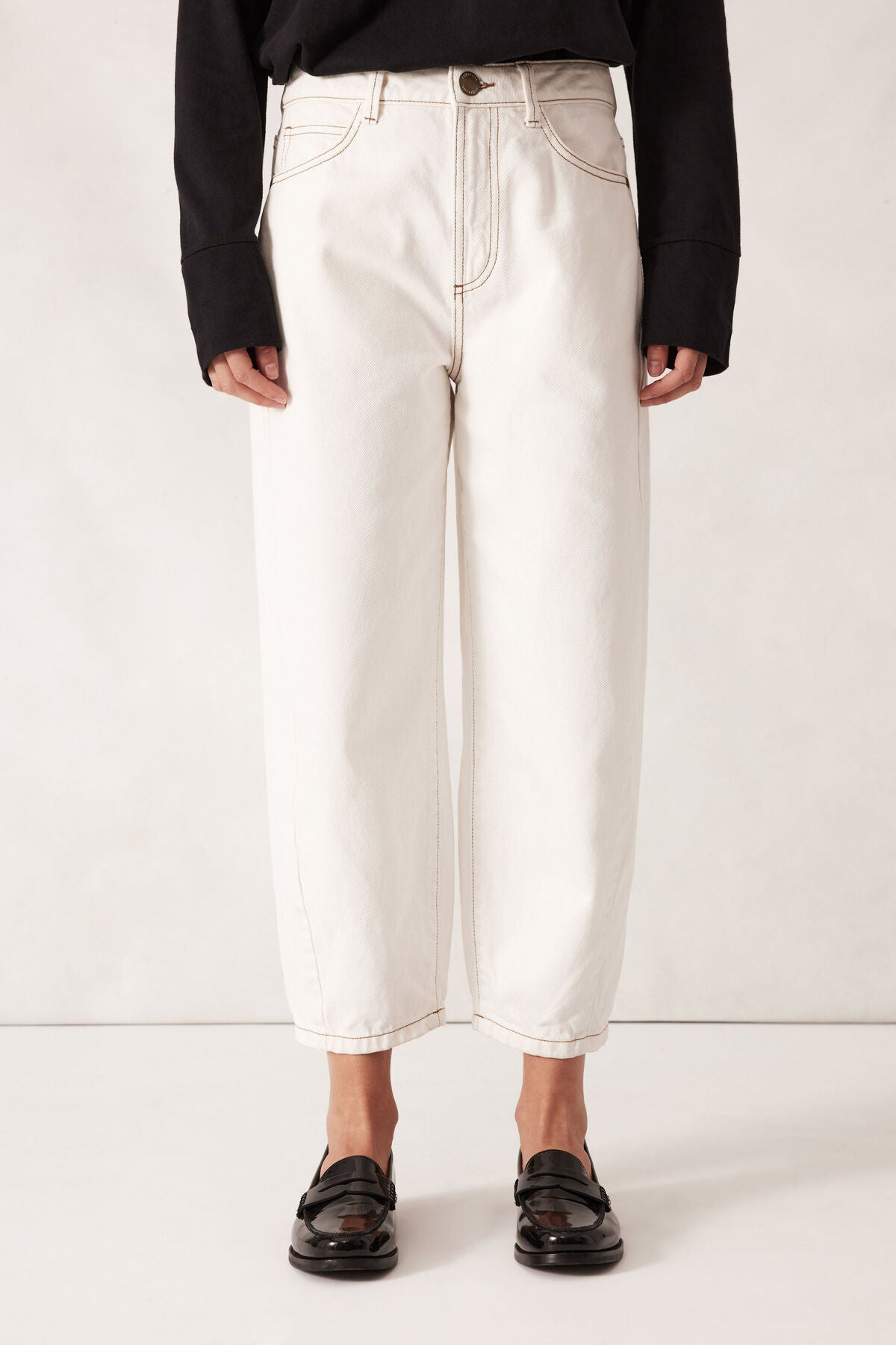CERES LIFE MAGGIE TAPERED BARREL JEAN FRESH ECRU
