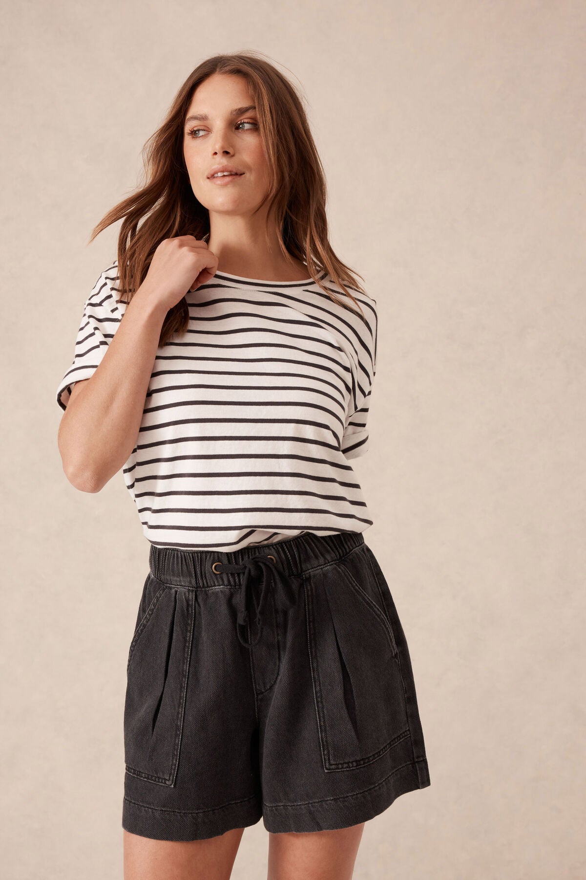 CERES LIFE DARCY RELAXED EVERYDAY SHORT VINTAGE BLACK TWILL