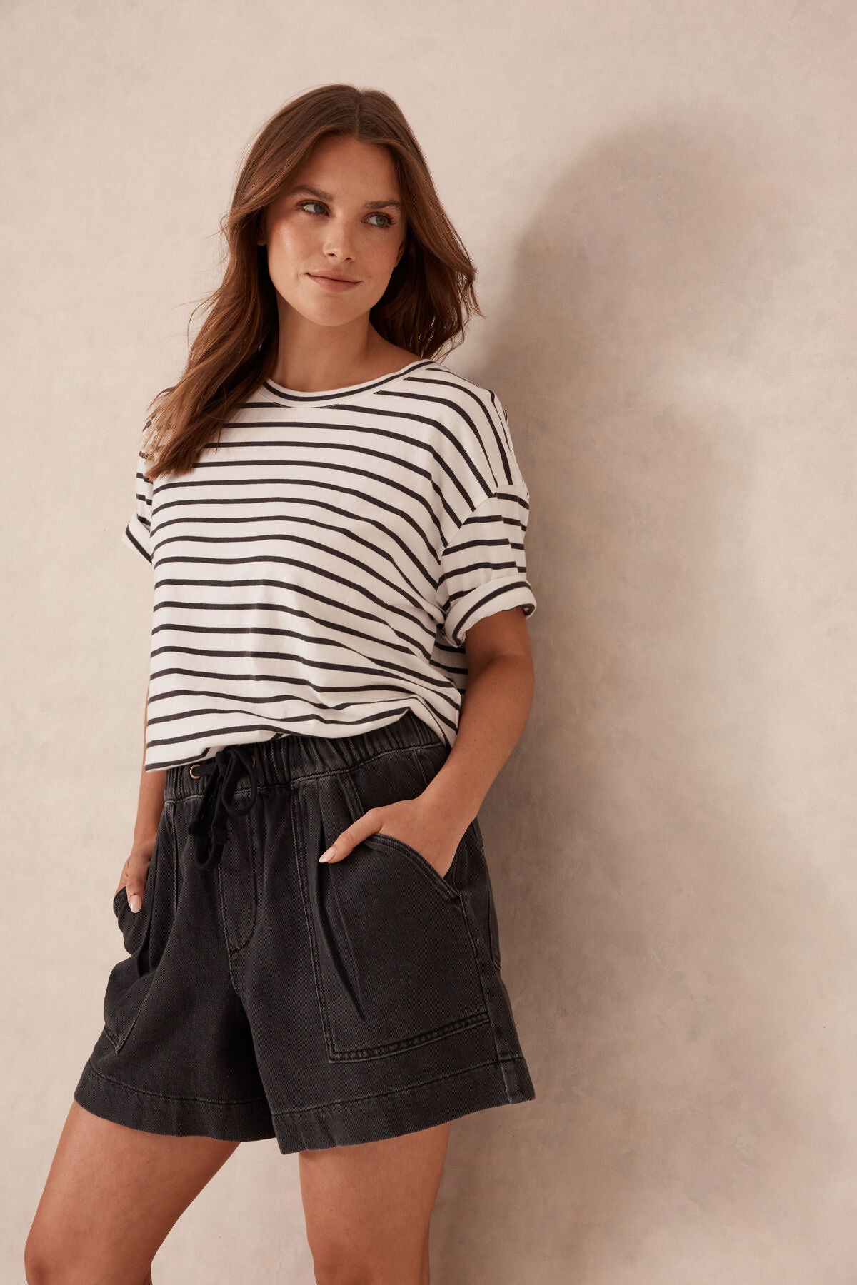 CERES LIFE DARCY RELAXED EVERYDAY SHORT VINTAGE BLACK TWILL