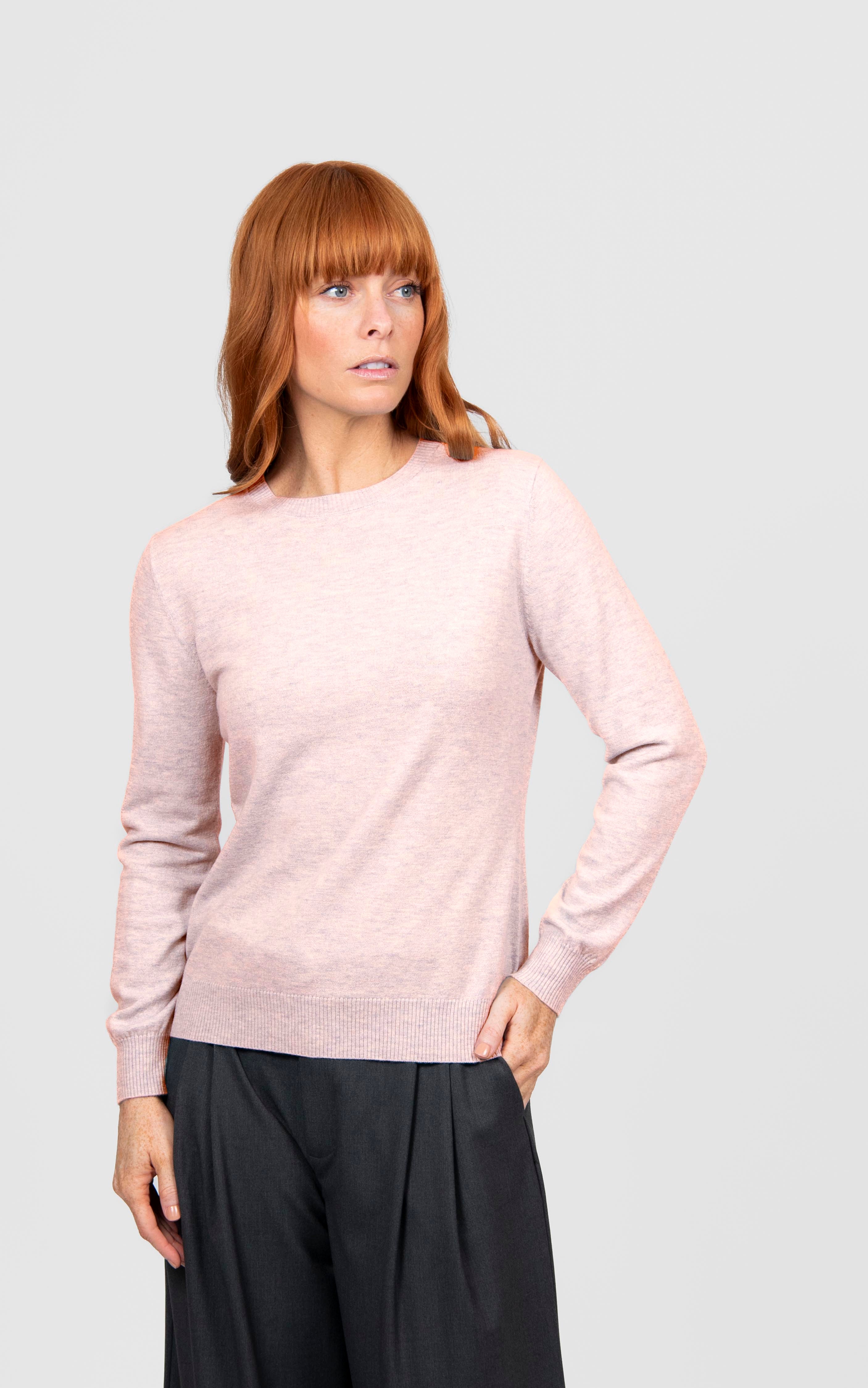 BRIDGE & LORD MERINO CASHMERE CHLOE CREW NECK PULLOVER PALE PINK