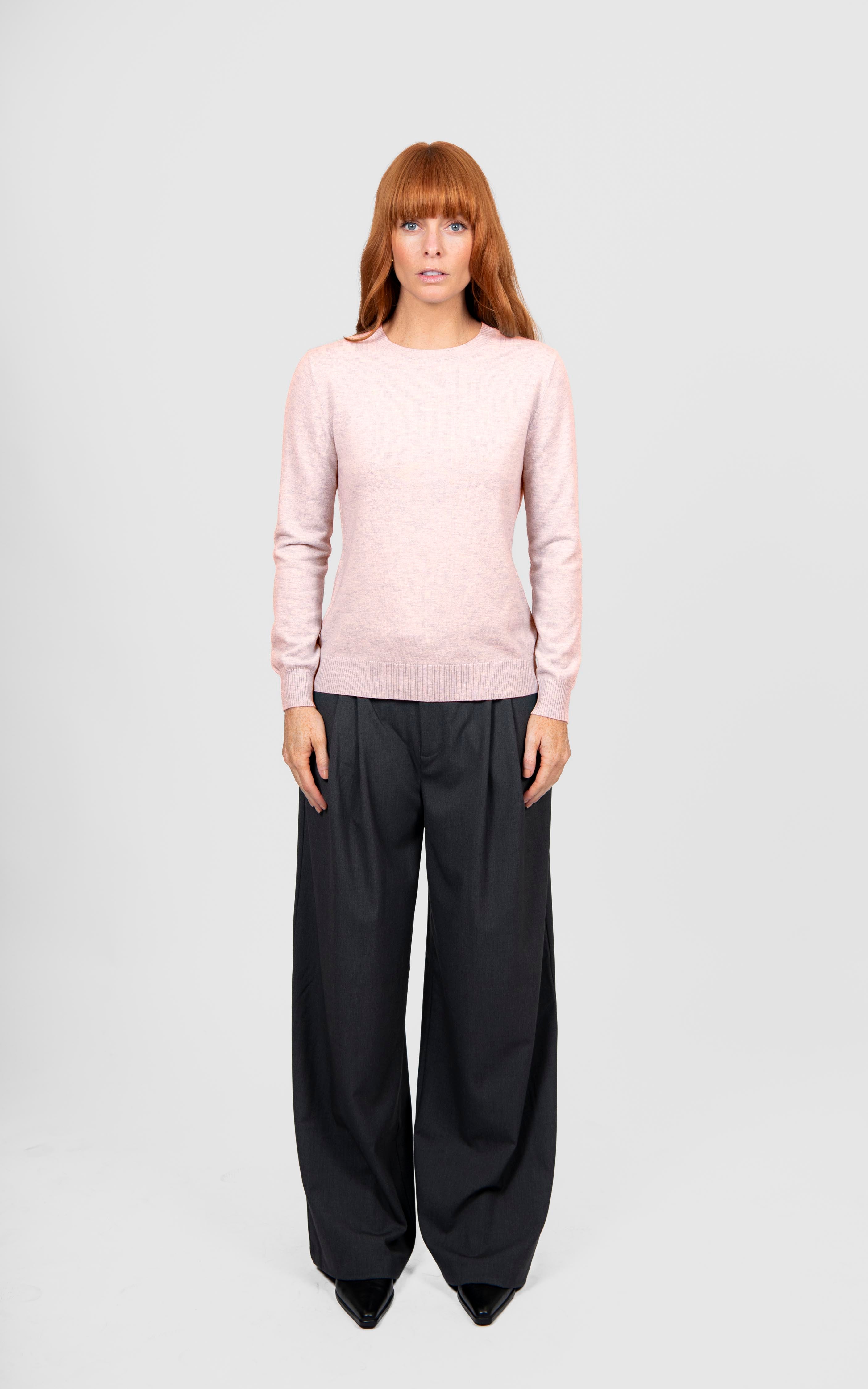 BRIDGE & LORD MERINO CASHMERE CHLOE CREW NECK PULLOVER PALE PINK