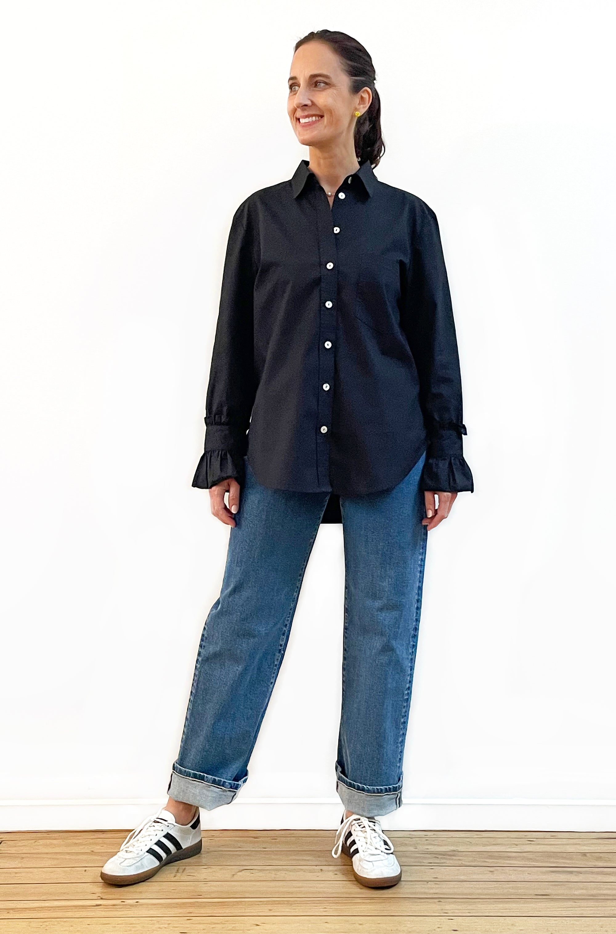 COTTON SLIM CUT CLASSIC FRILL CUFF SHIRT BLACK