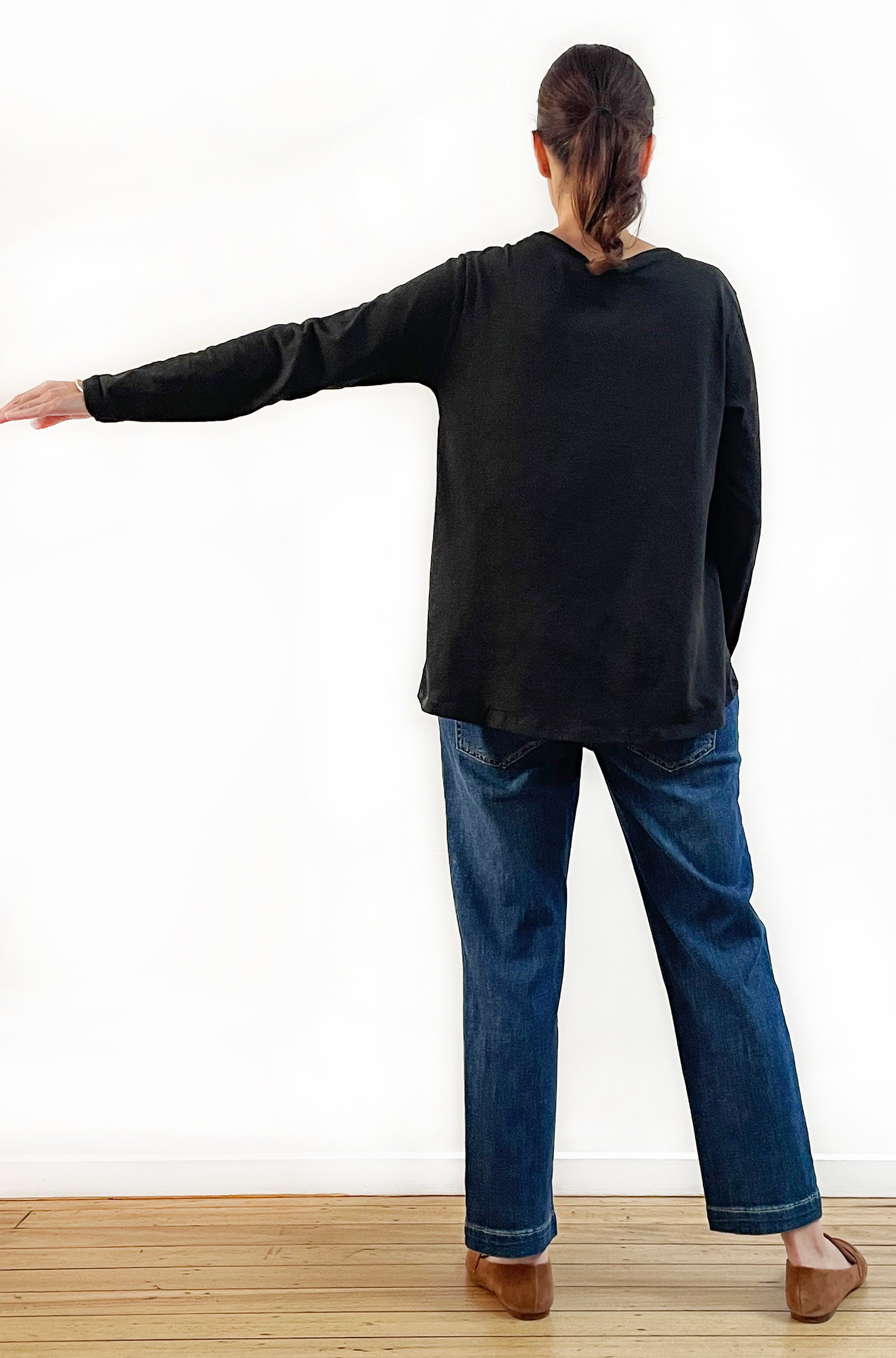 100% COTTON LONG SLEEVE HI LO TEE BLACK