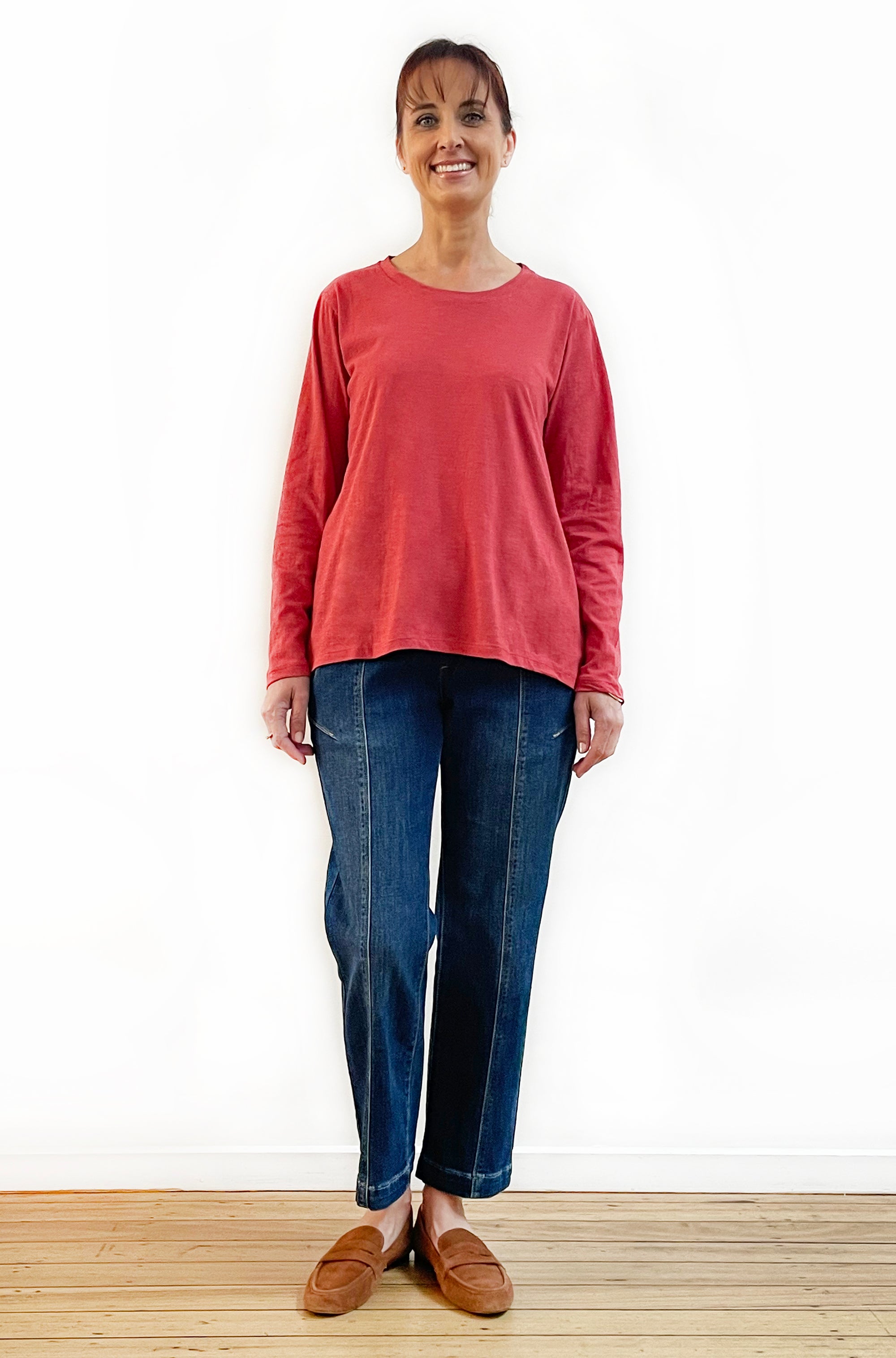 100% COTTON LONG SLEEVE HI LO TEE BRICK RED